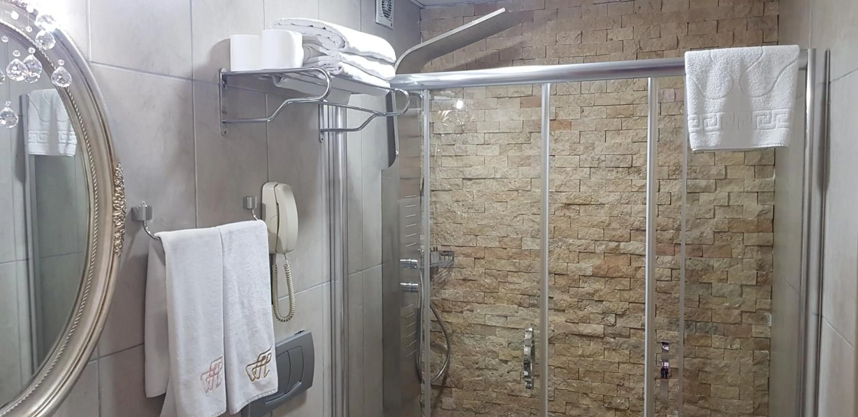 Bathroom in Ferman Hotel Old City -Special Category