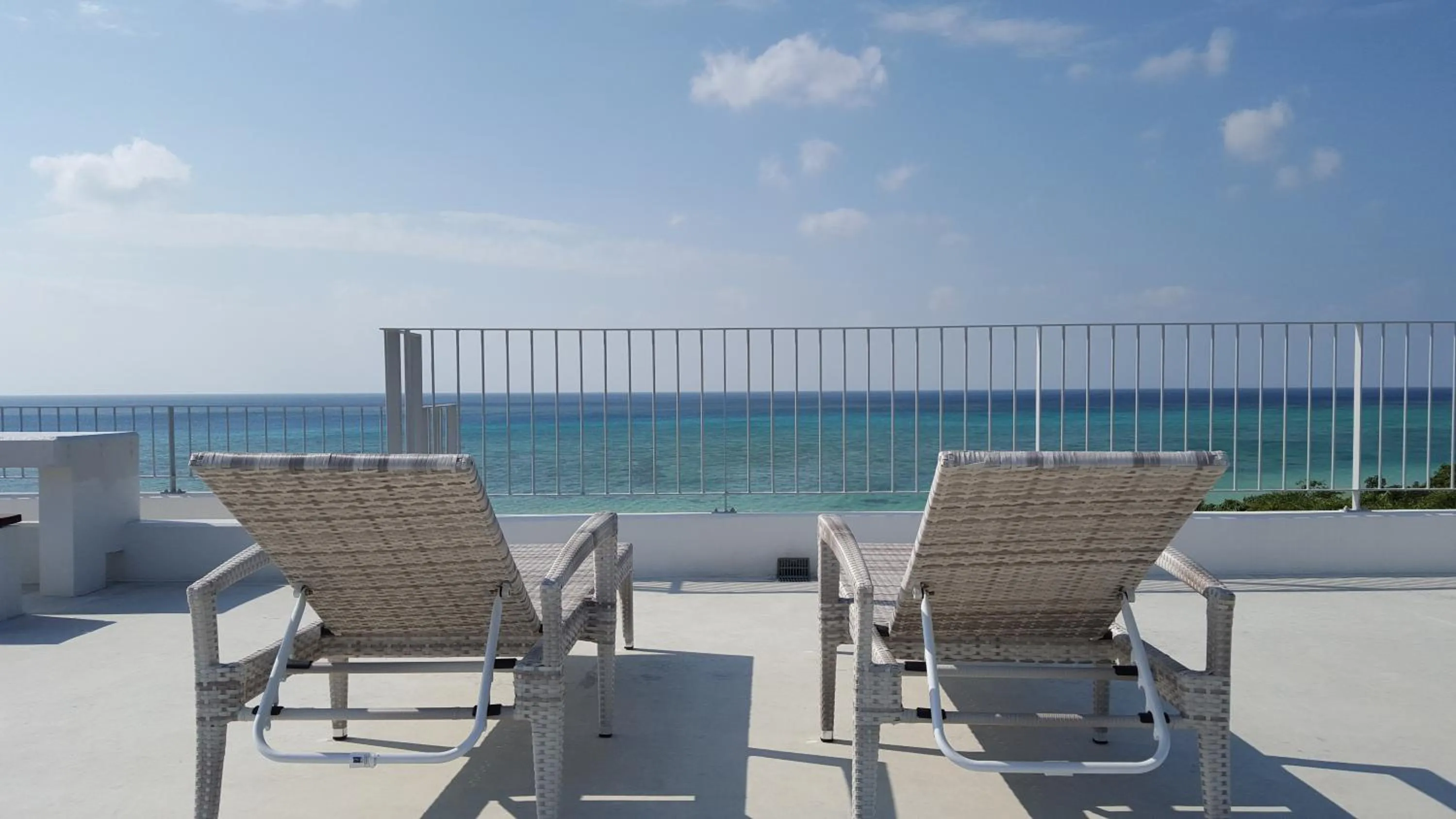 Neighbourhood in Seven Colors Ishigakijima