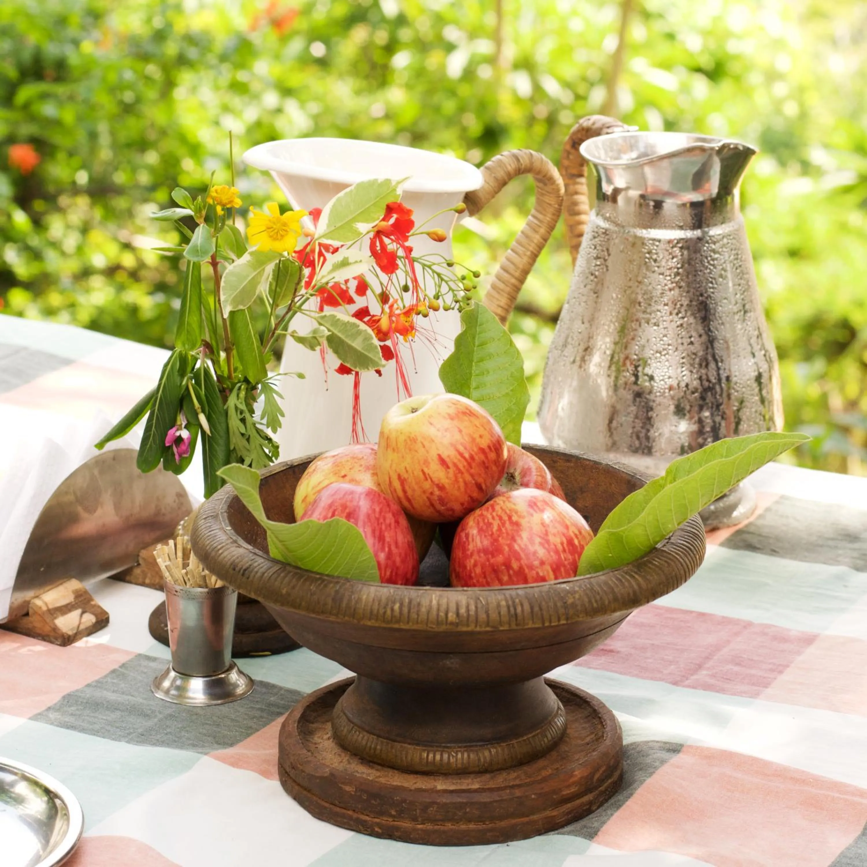 Food and drinks in The Famous Farm