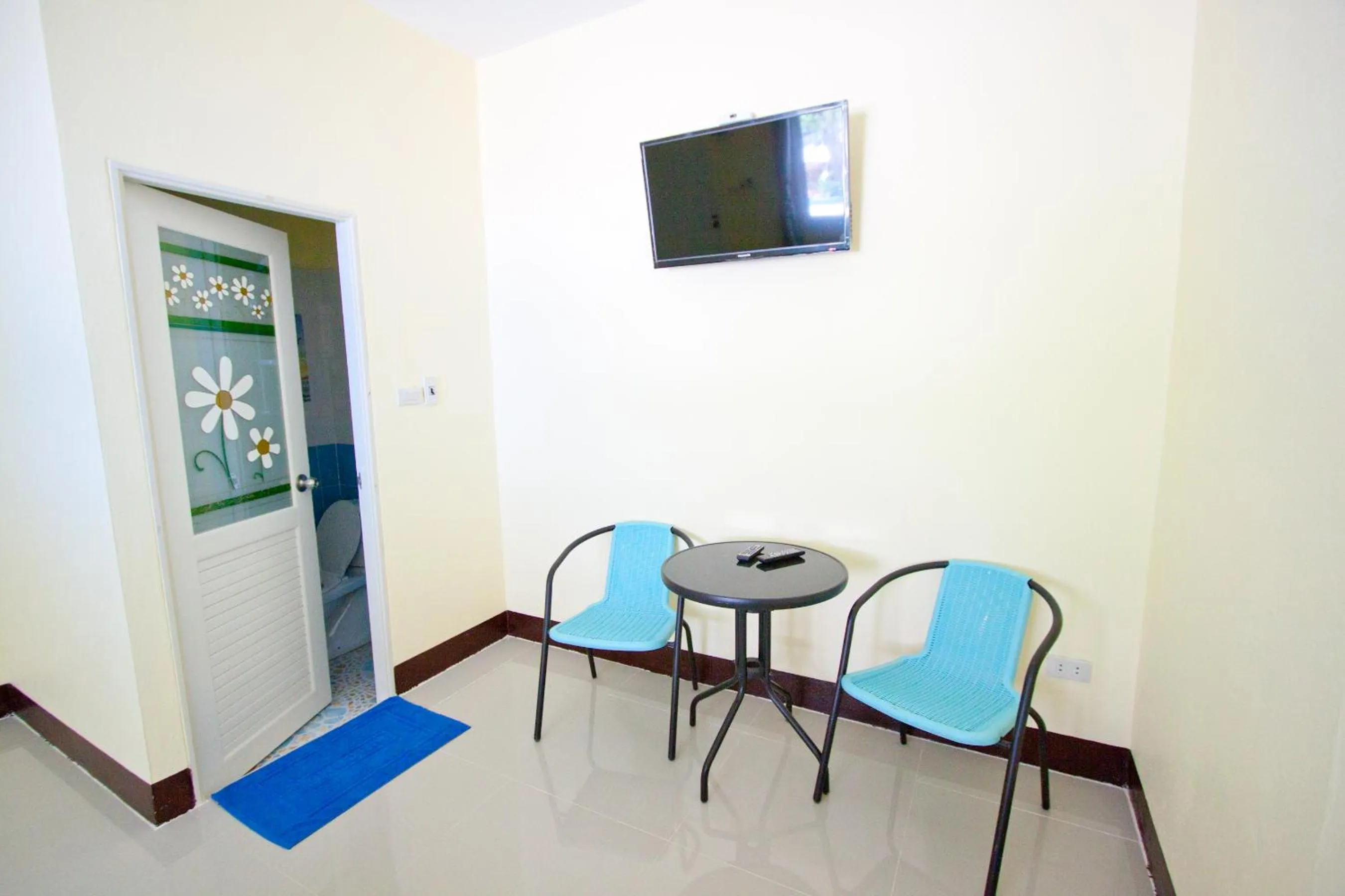 Seating area in Bannrommai Sattahip