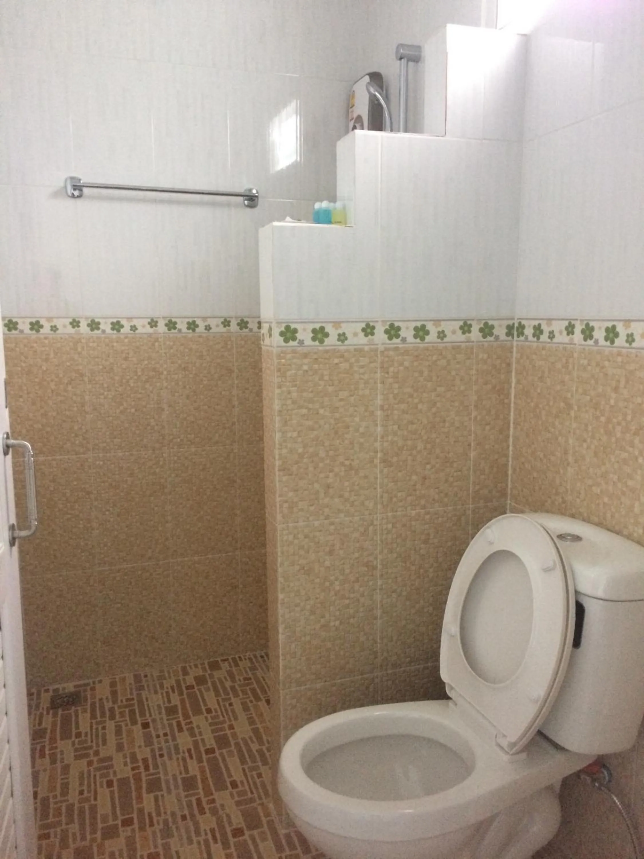 Toilet in Bannrommai Sattahip