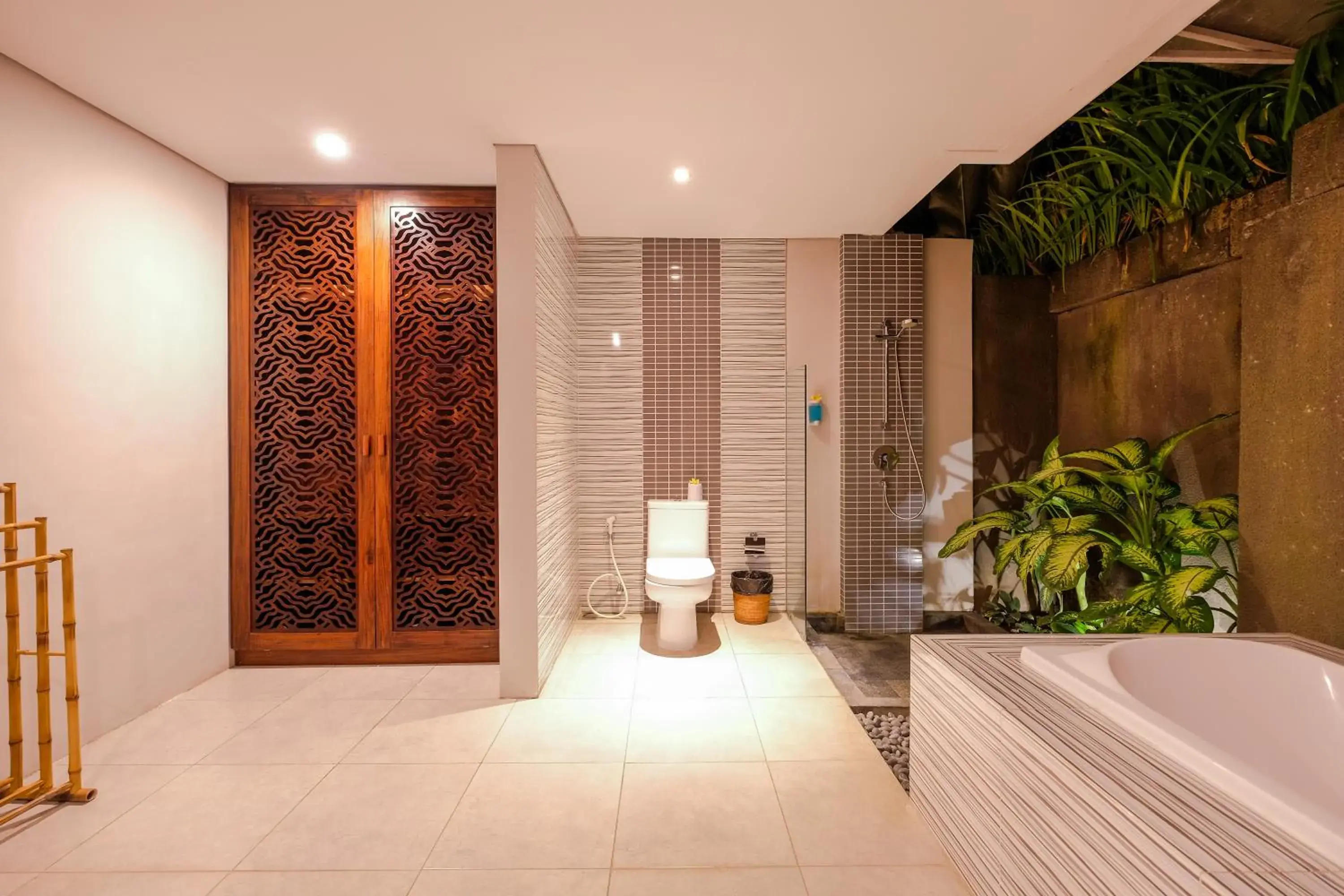 King Room with Pool View in Papillon Echo Beach King Room with Pool View in Papillon Echo Beach