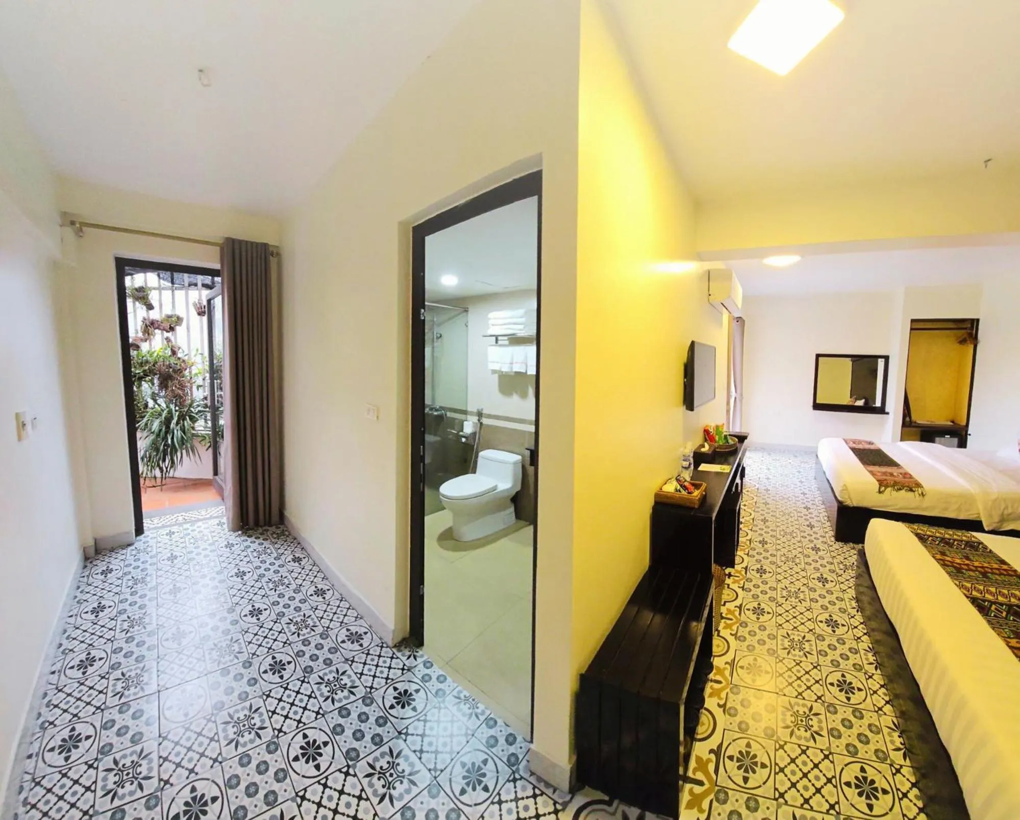 TV and multimedia, Bed in Sapa Village Hotel