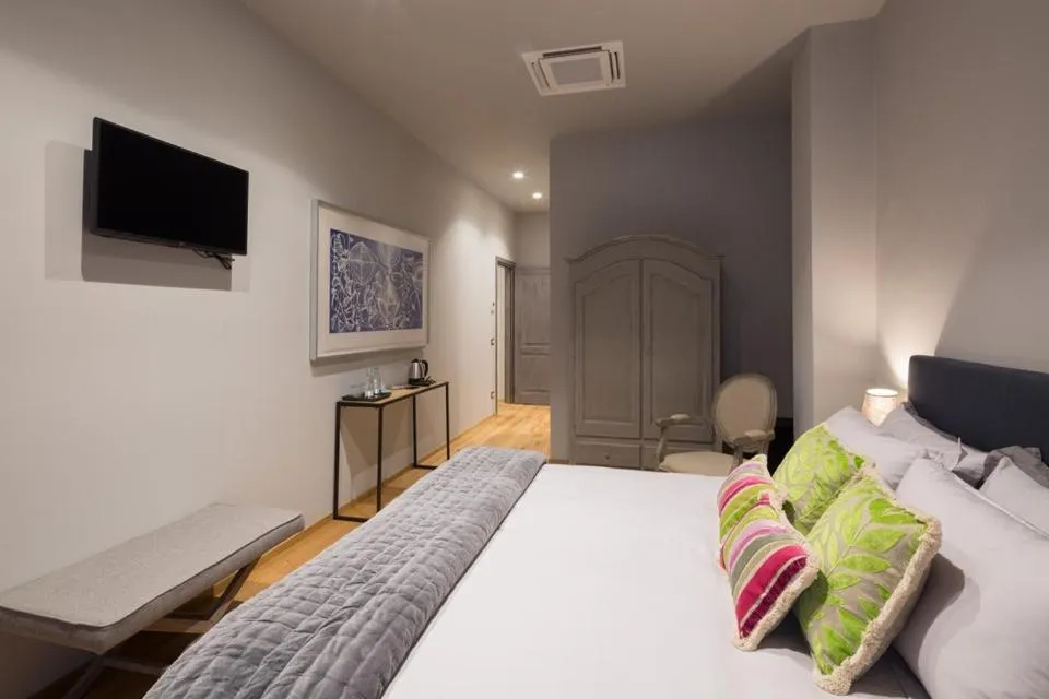 Photo of the whole room, Bed in Il Duomo Luxury Suite