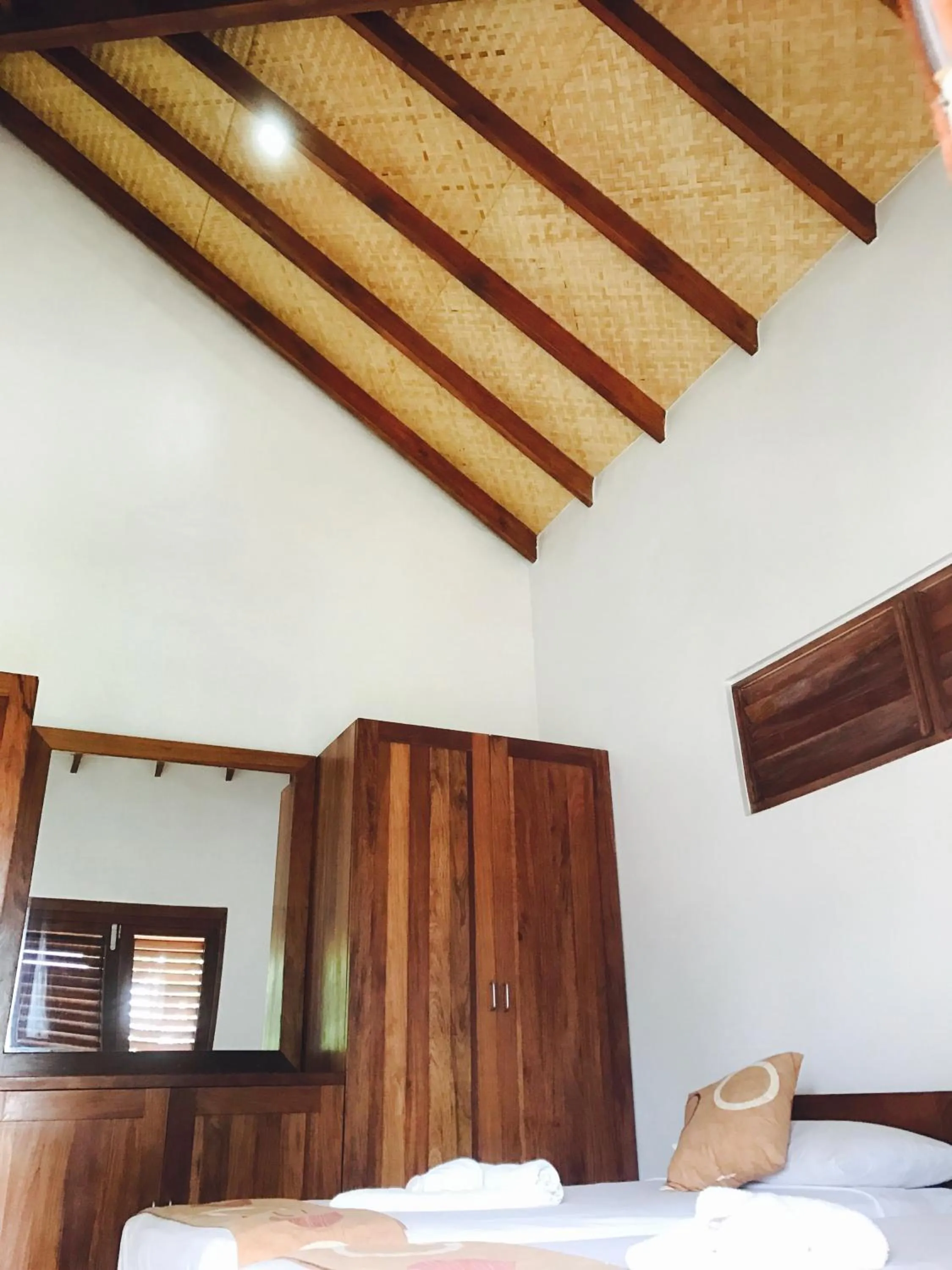 Bed in Tanna Evergreen Resort & Tours