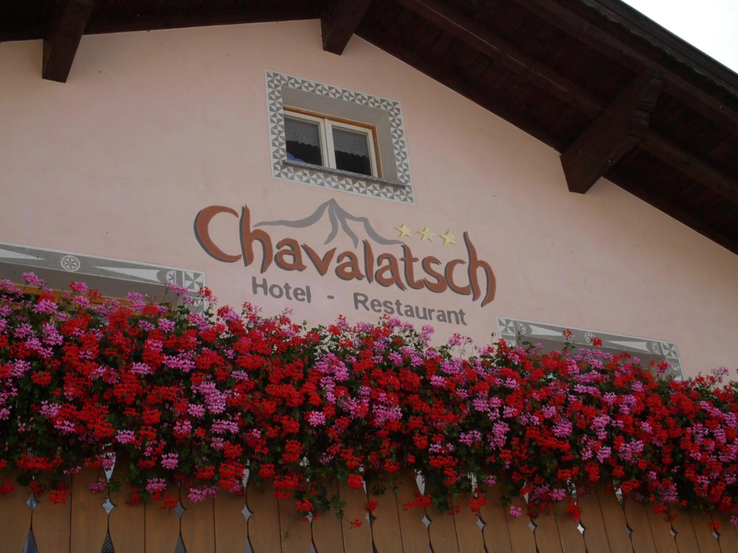 Facade/entrance in Hotel Chavalatsch