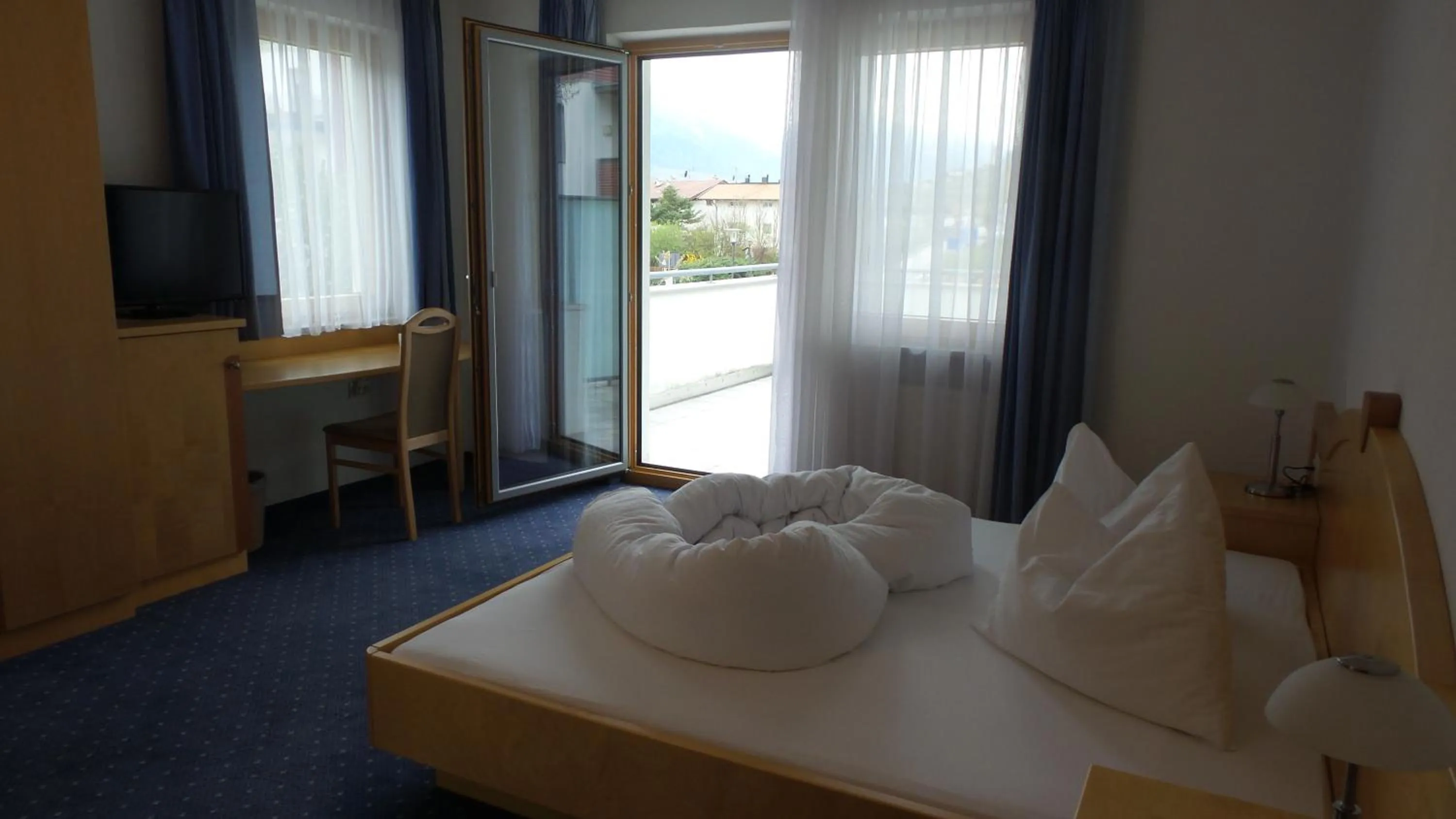 Bedroom, Bed in Bad Kochenmoos