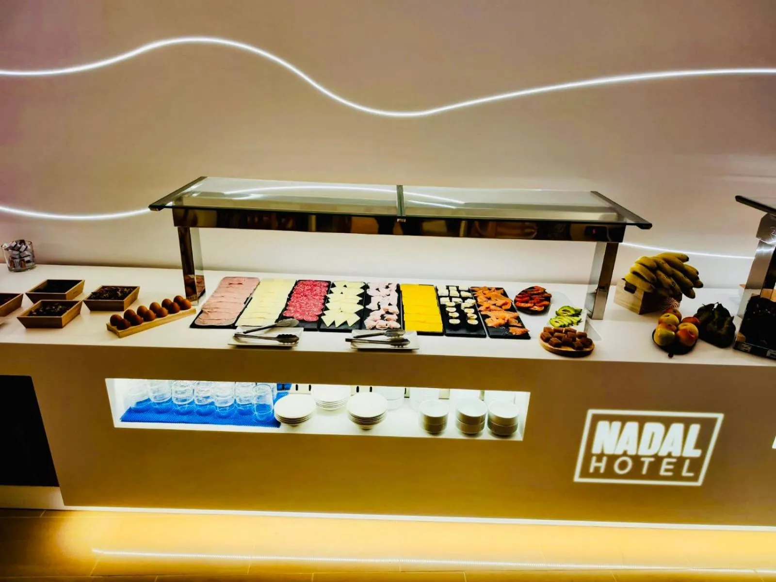 Buffet breakfast in Hotel Nadal