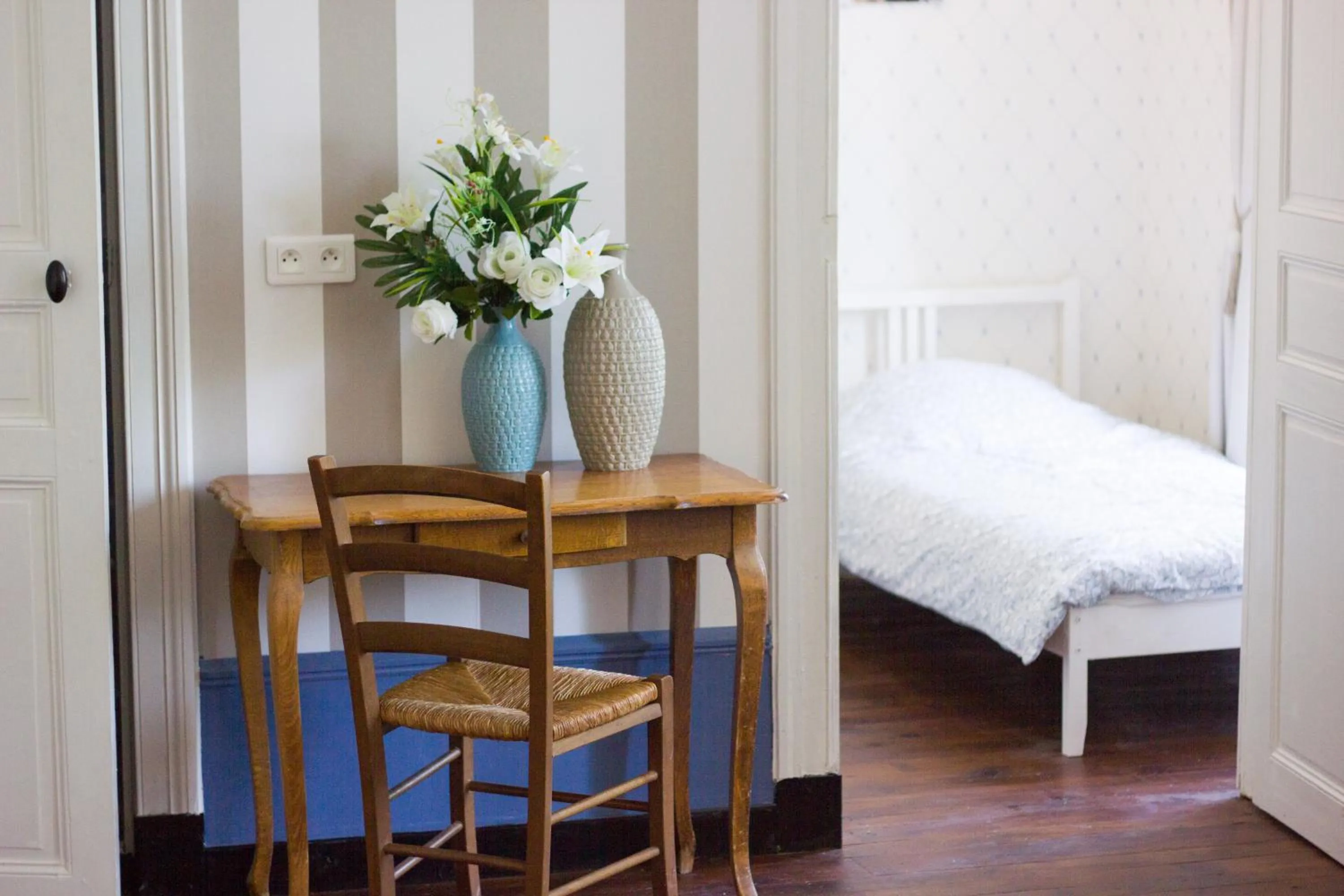 Decorative detail, Bed in Domaine des Lilas