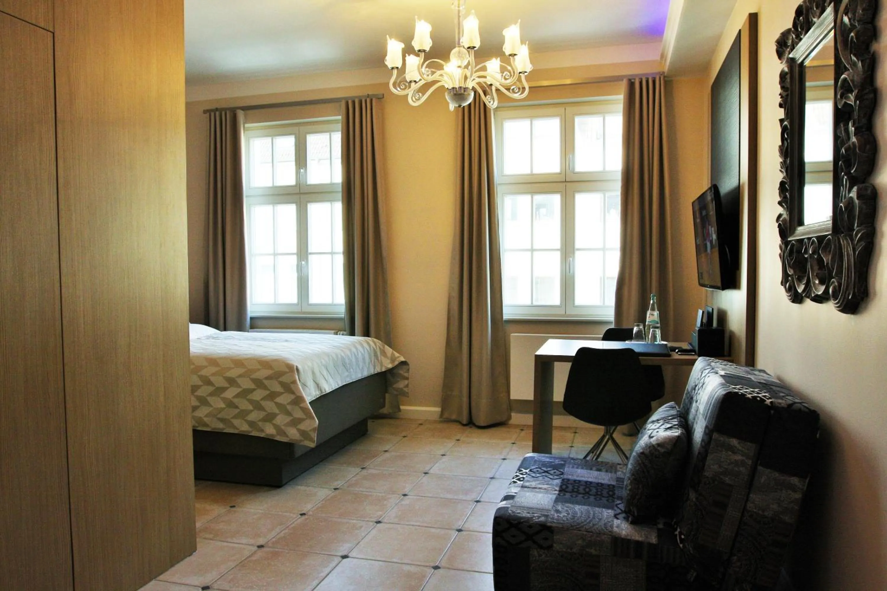 Seating area, Bed in Adelhoff