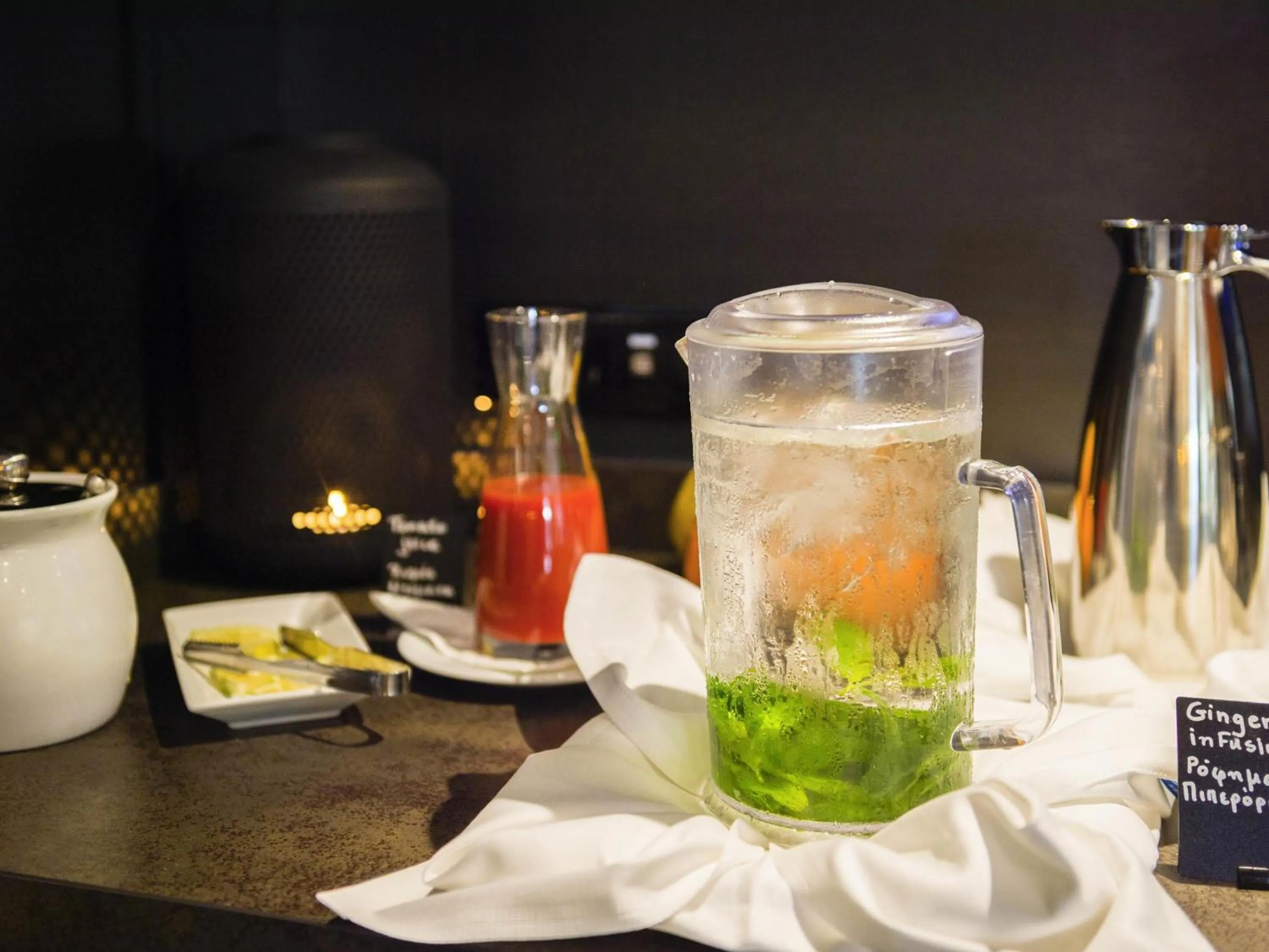 Restaurant/places to eat in Ibis Styles Heraklion Central