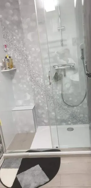 Bathroom in Chambres d'hôtes Chez Pat et Nanou