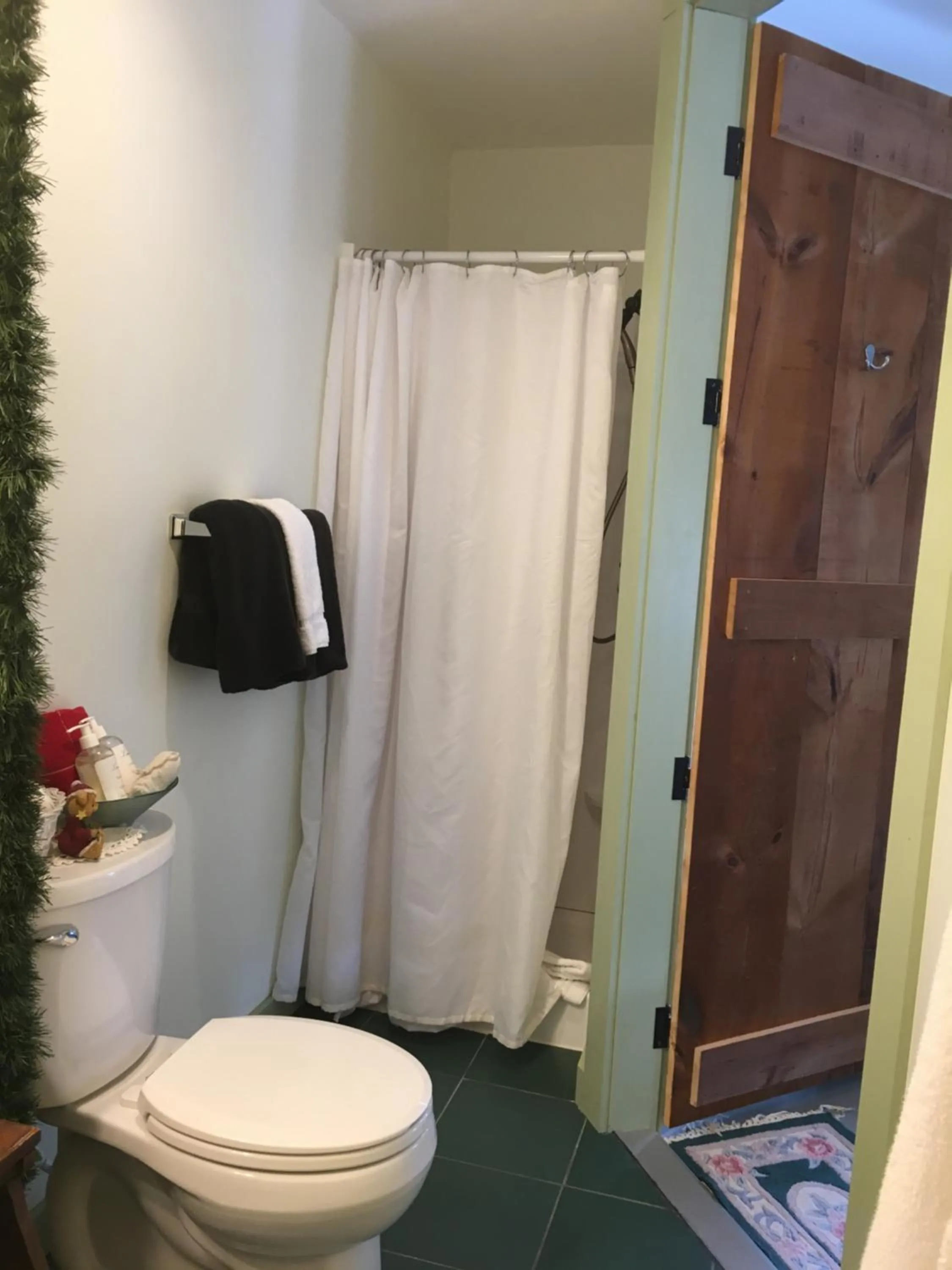 Bathroom in Timber Post Bed & Breakfast