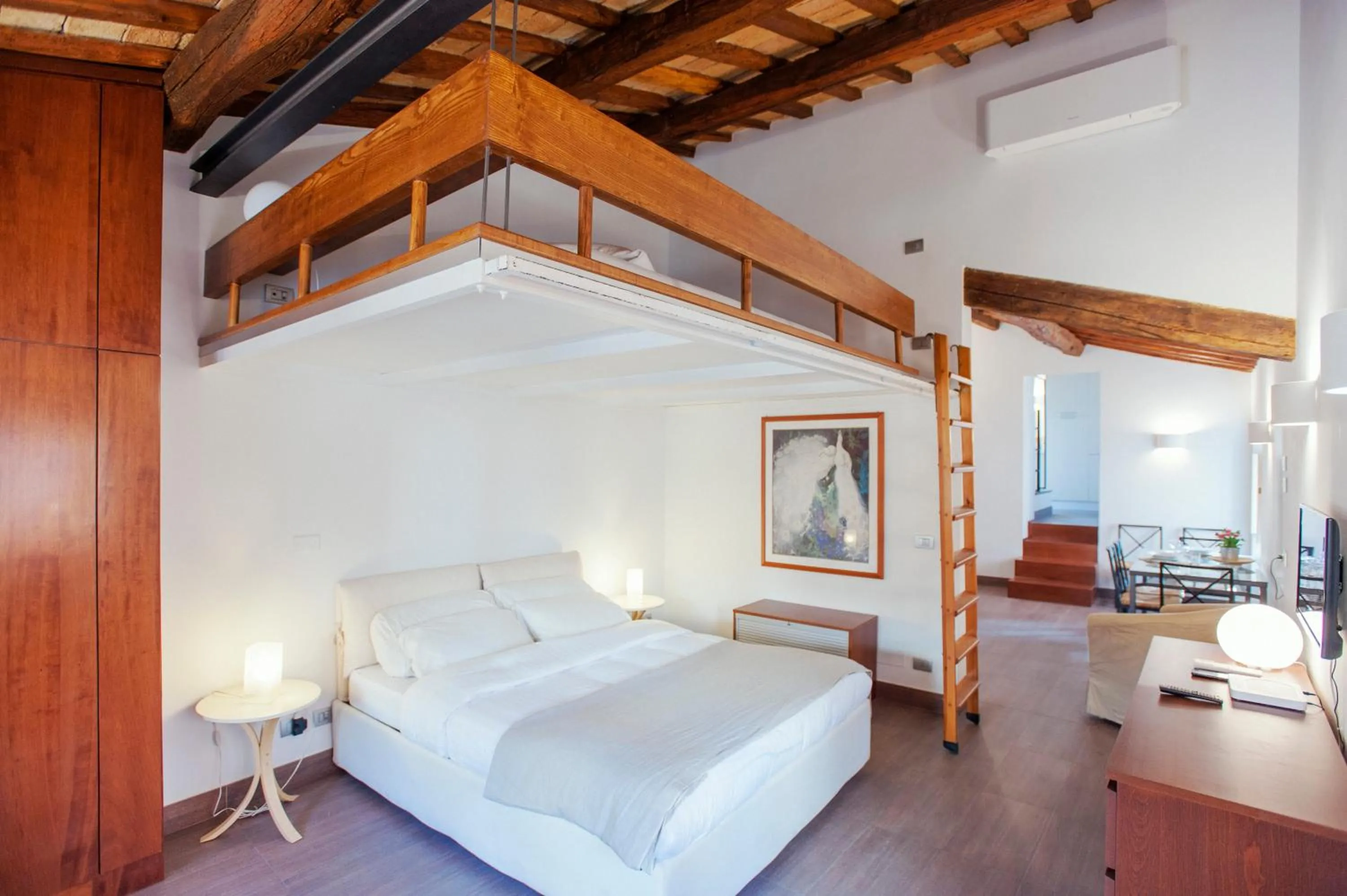 Bedroom, Bed in Domizio