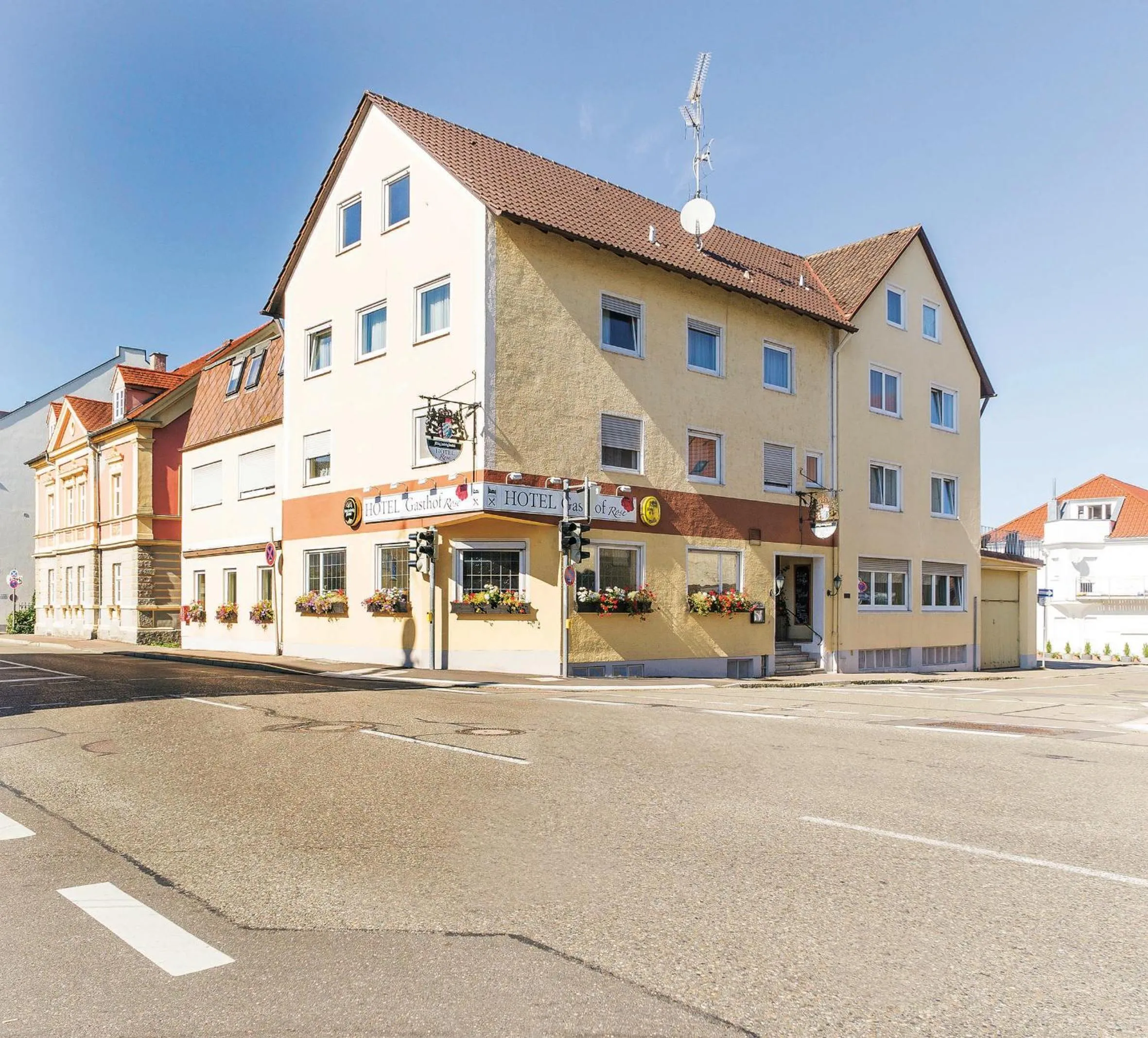 Property building in Hotel Gasthof Rose
