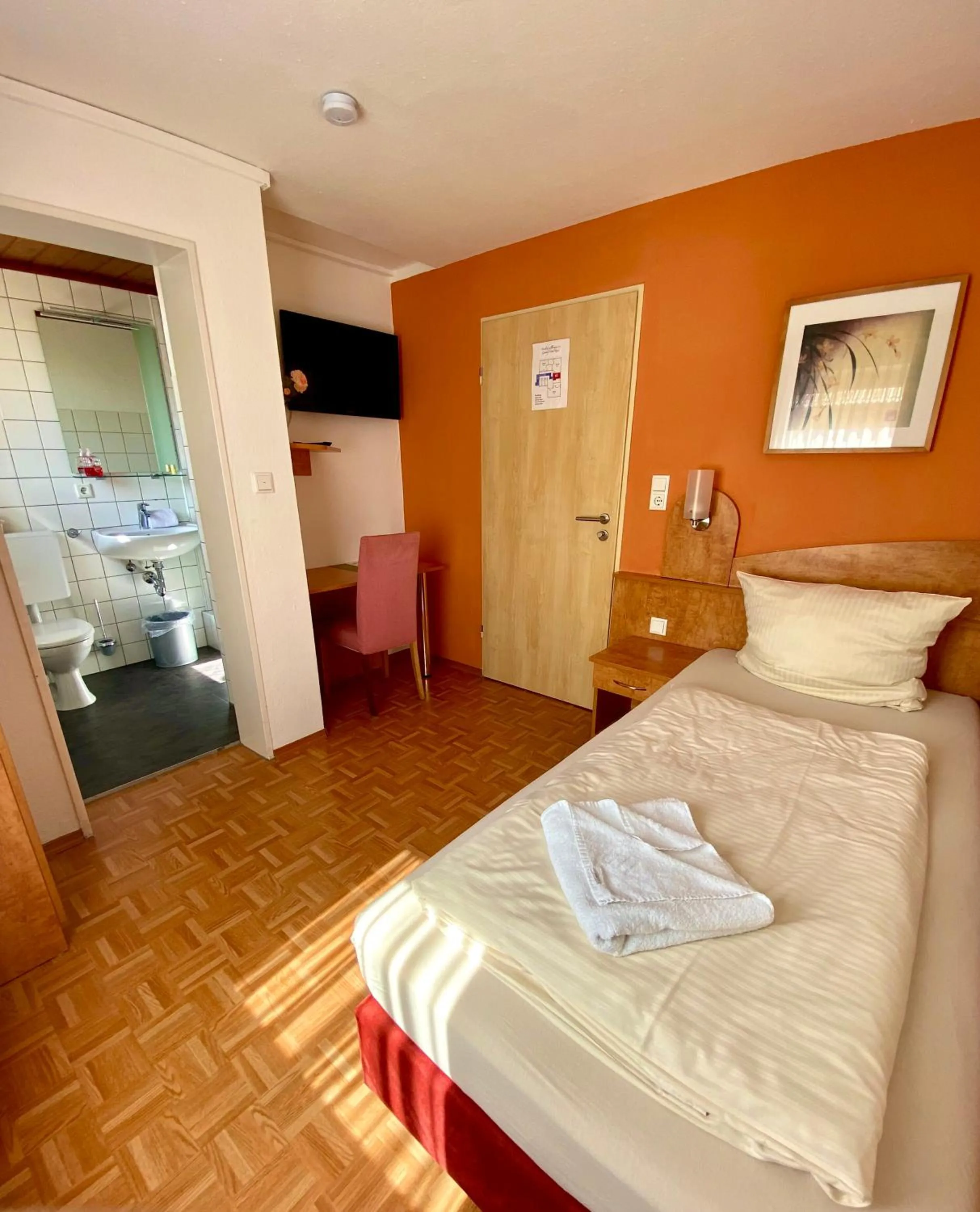 Photo of the whole room, Bed in Hotel Gasthof Rose