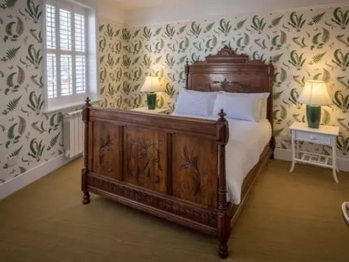 Bedroom, Bed in One Holyrood Hotel & Cafe