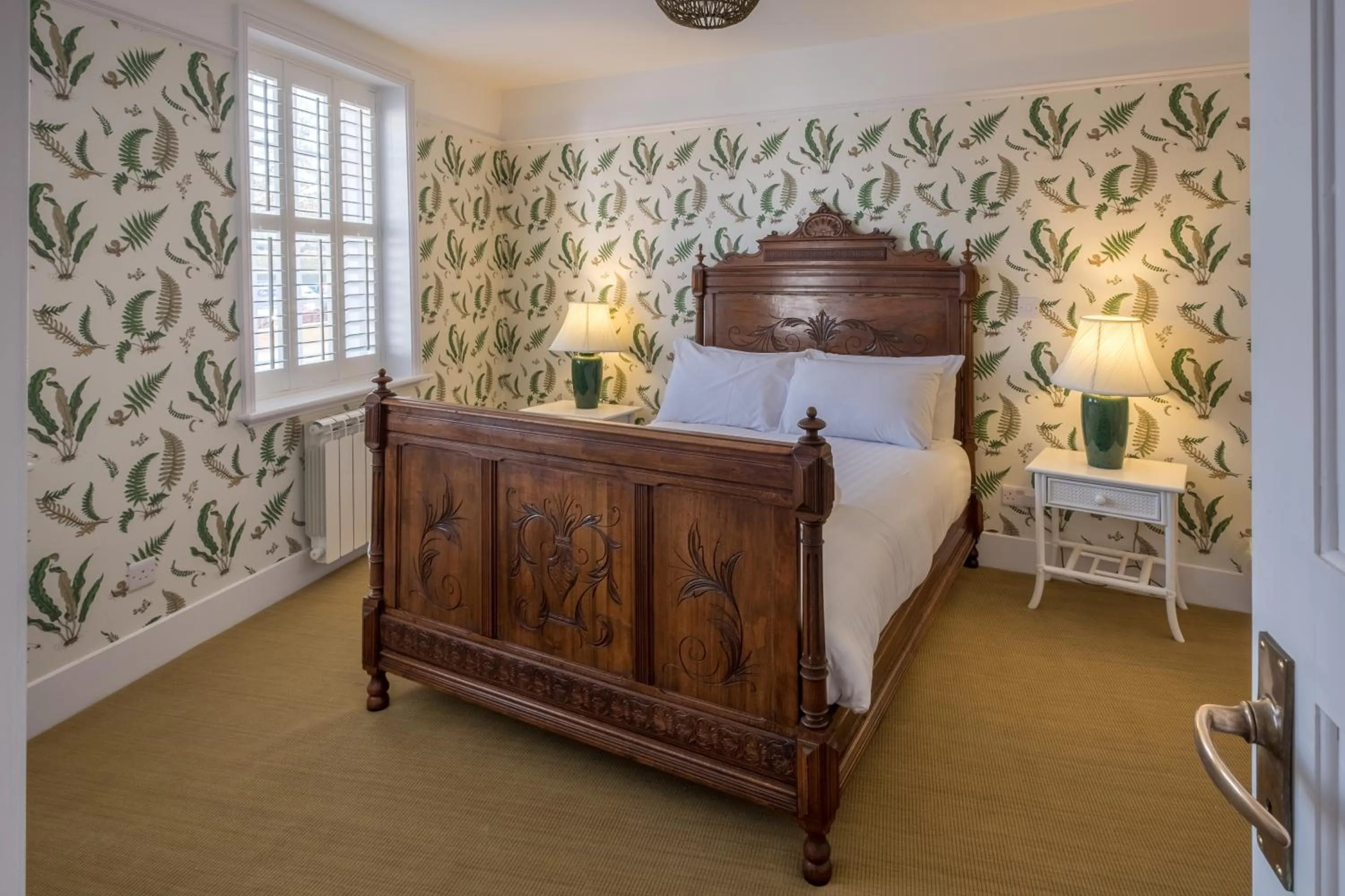 Property building, Bed in One Holyrood Hotel & Cafe