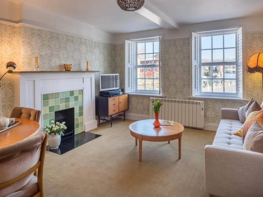 Other in One Holyrood Hotel & Cafe