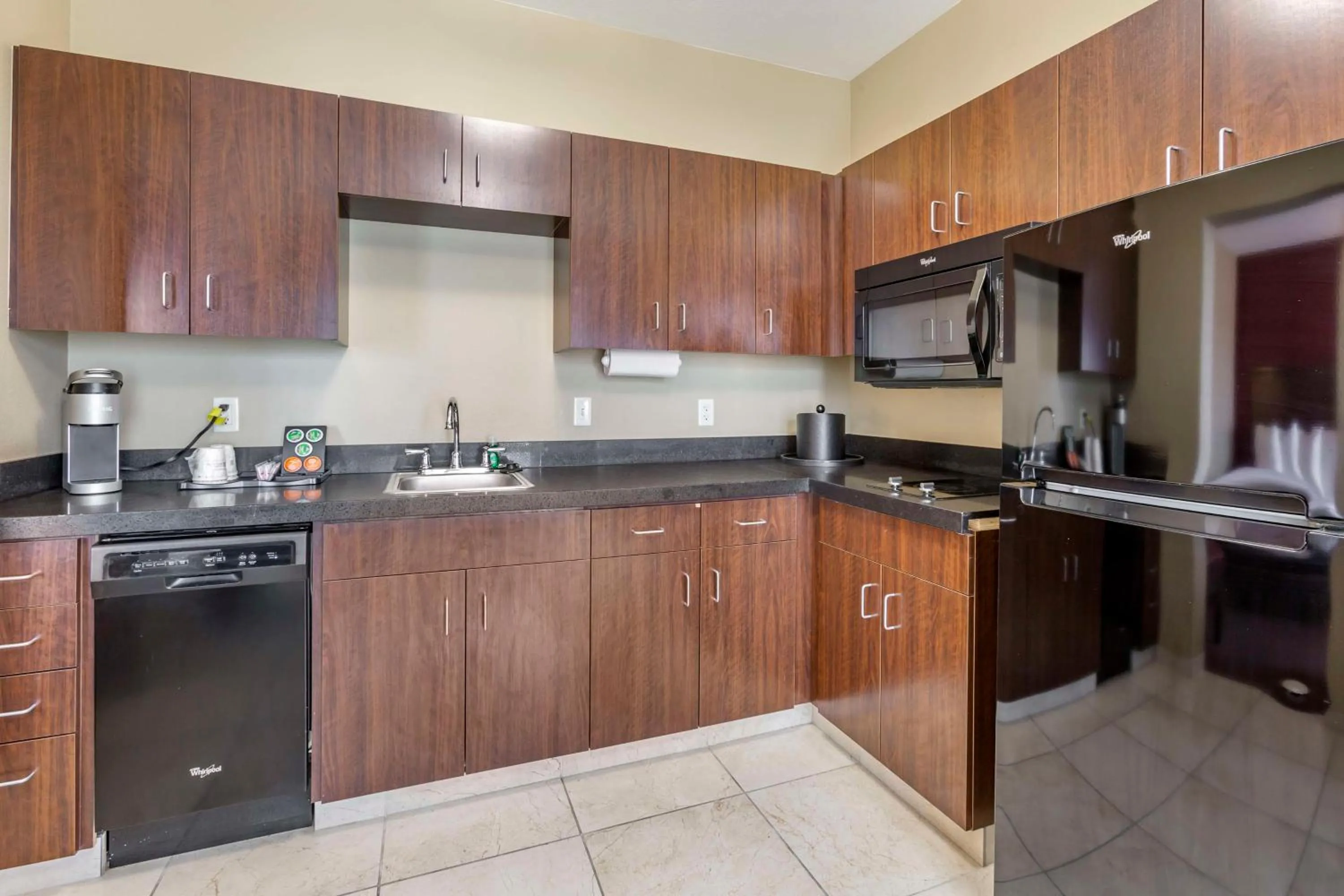 Bedroom in Best Western Plus Chandler Hotel & Suites