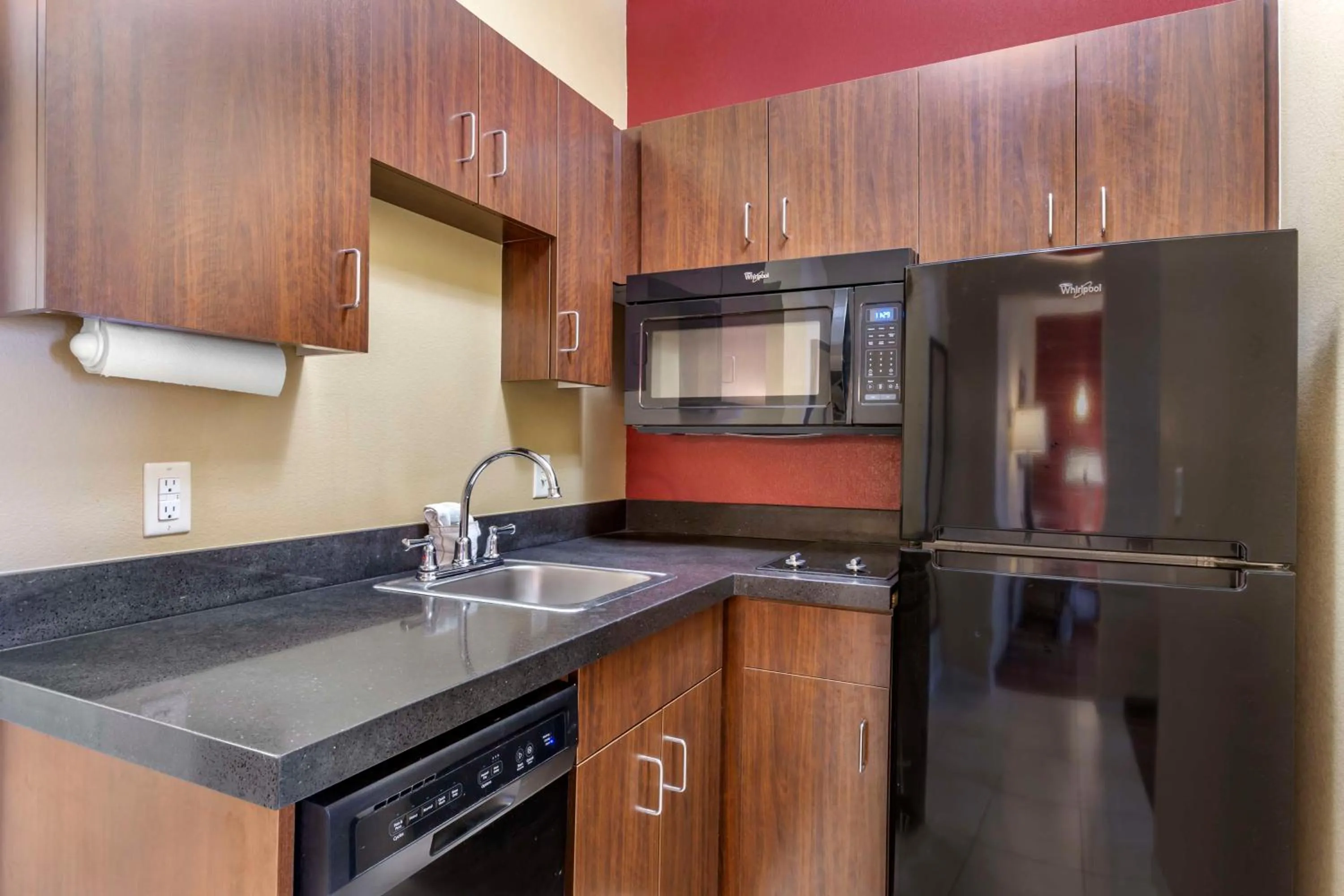 Bedroom in Best Western Plus Chandler Hotel & Suites