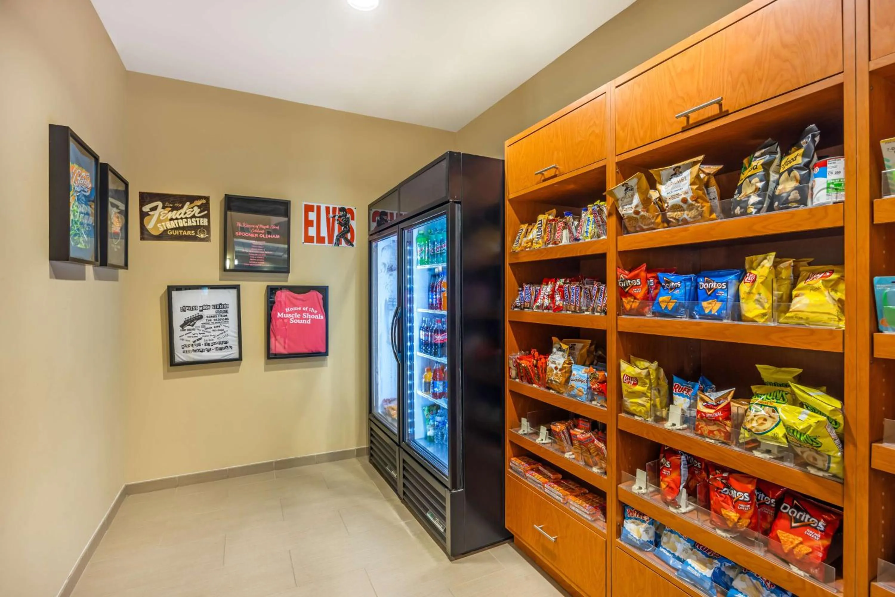 Property building in Best Western Plus Tuscumbia/Muscle Shoals Hotel & Suites