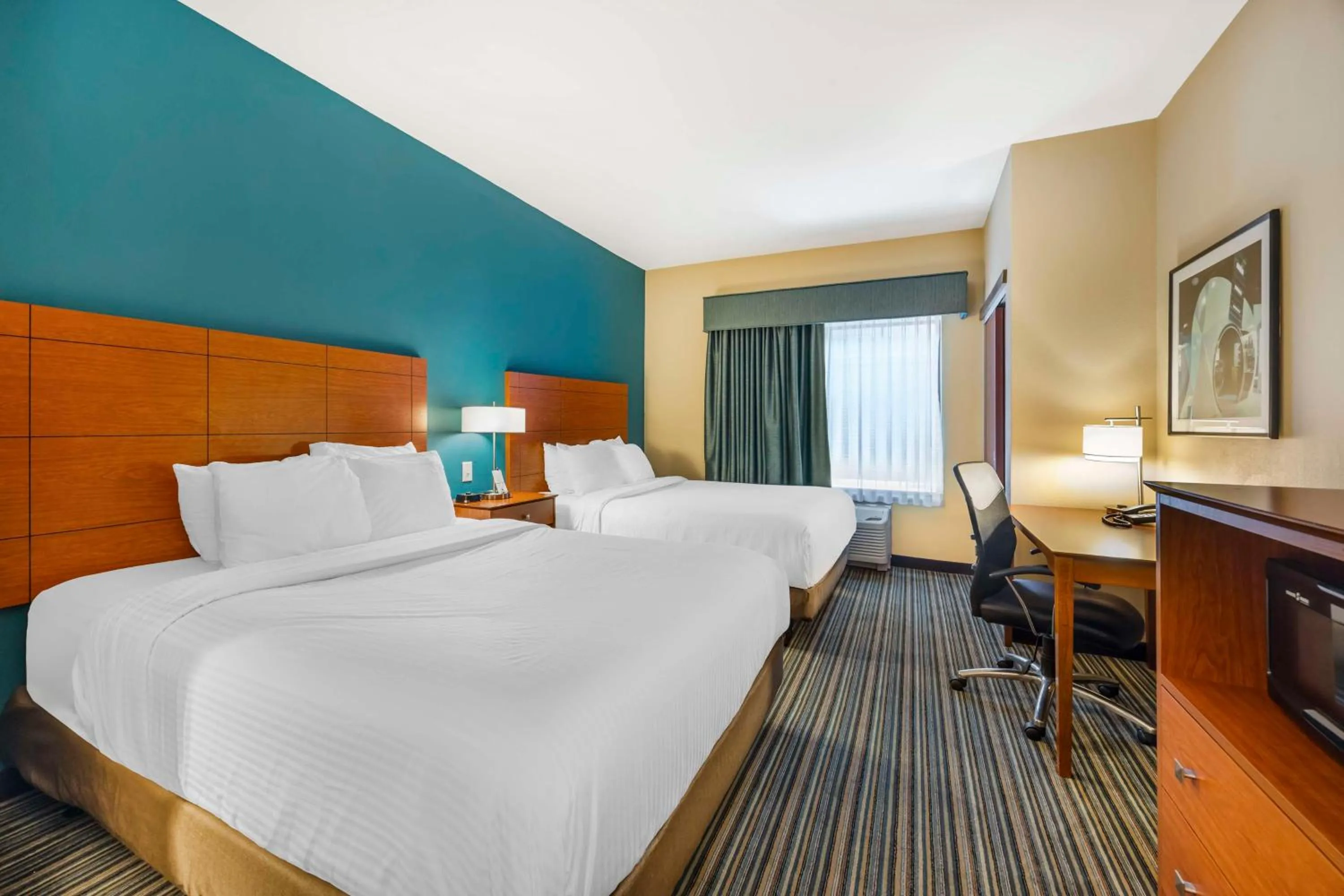 Bedroom, Bed in Best Western Plus Tuscumbia/Muscle Shoals Hotel & Suites