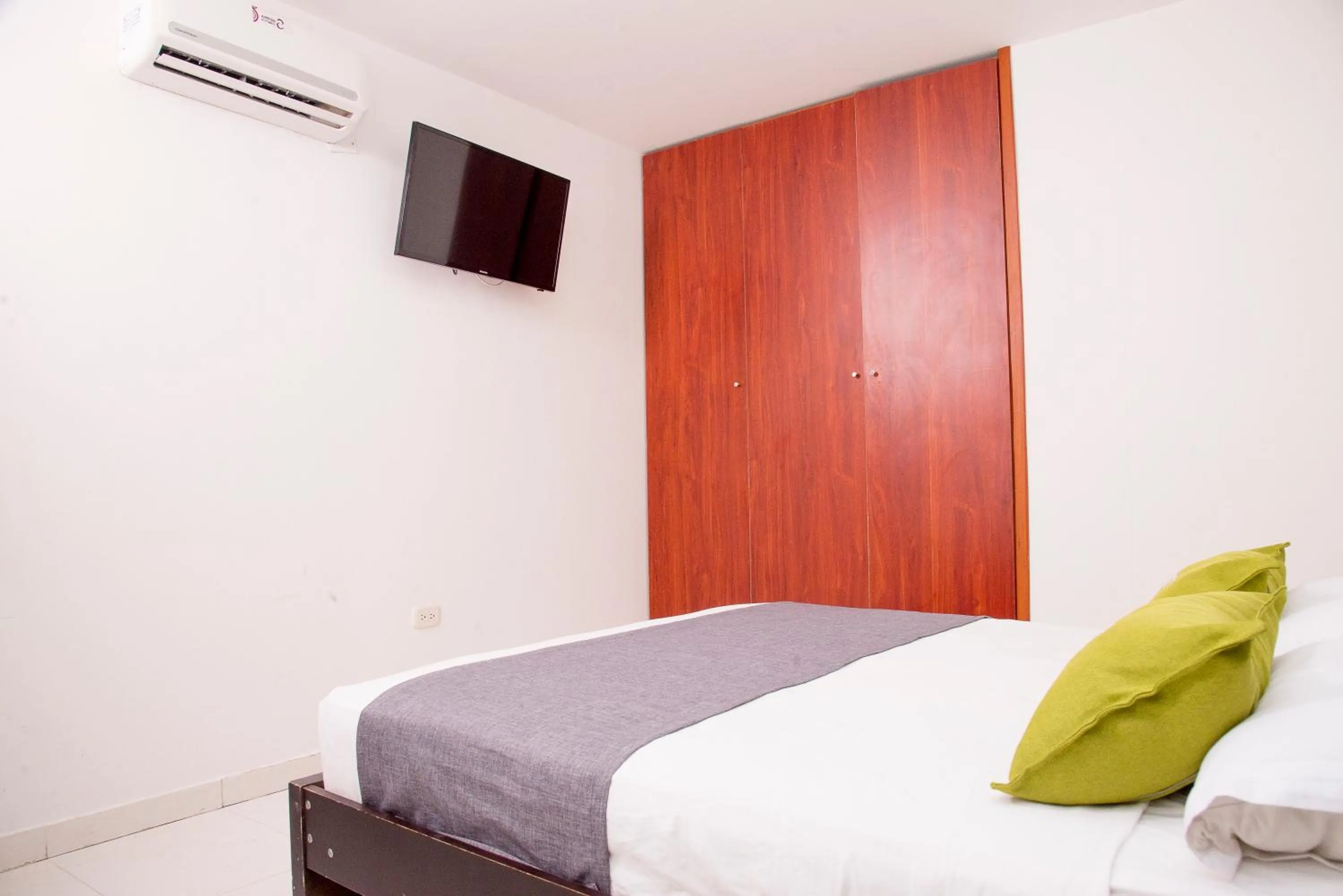 Photo of the whole room, Bed in Hotel Coral Santa Marta