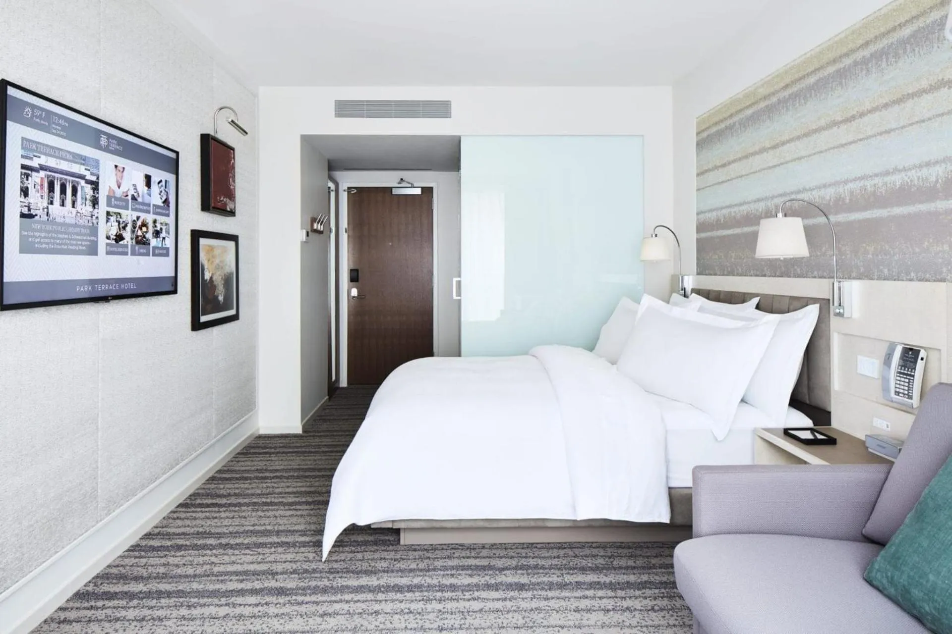 Bedroom, Bed in Park Terrace Hotel