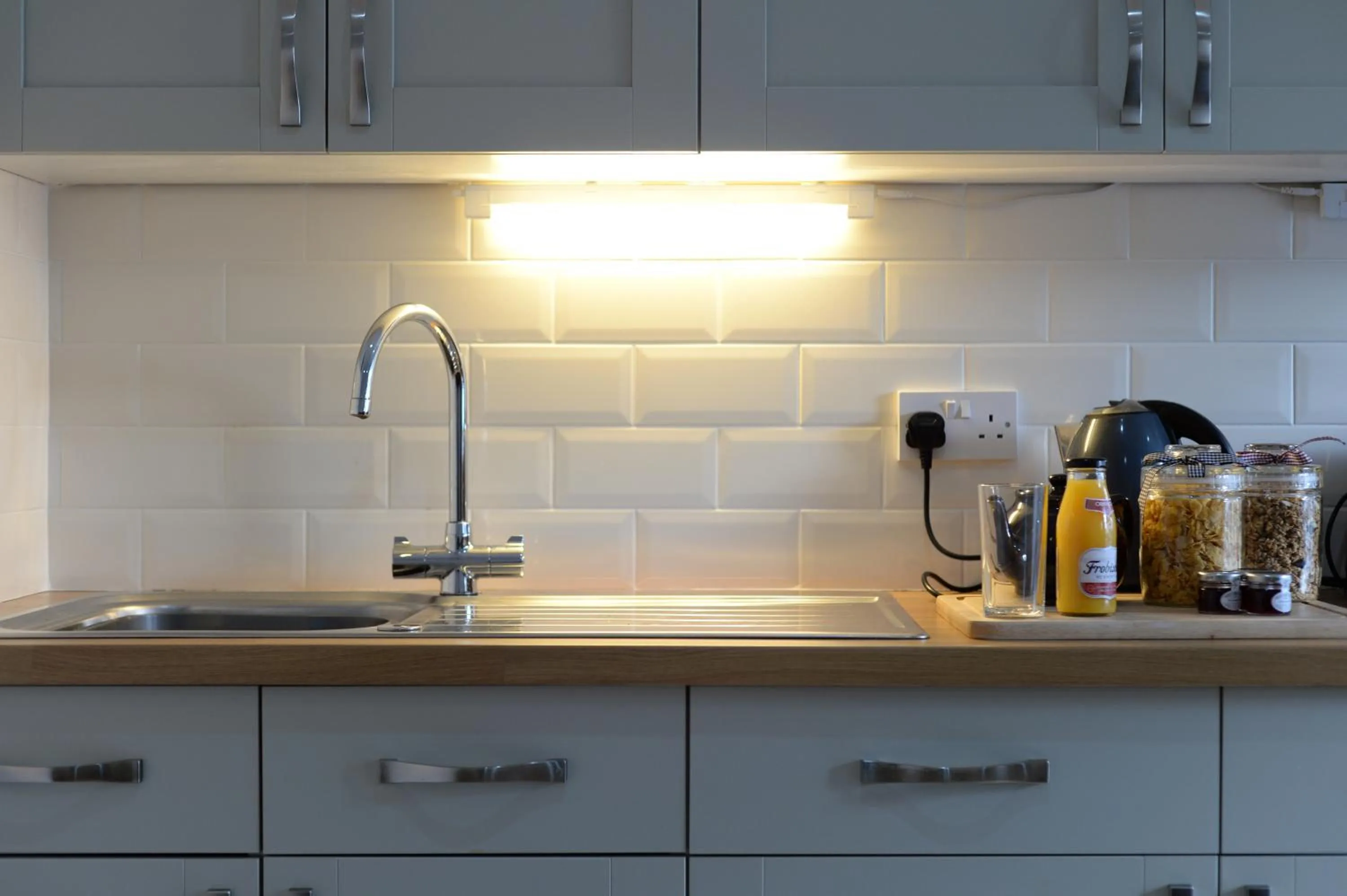 Kitchen or kitchenette in The Red Lion, Barn Accommodation