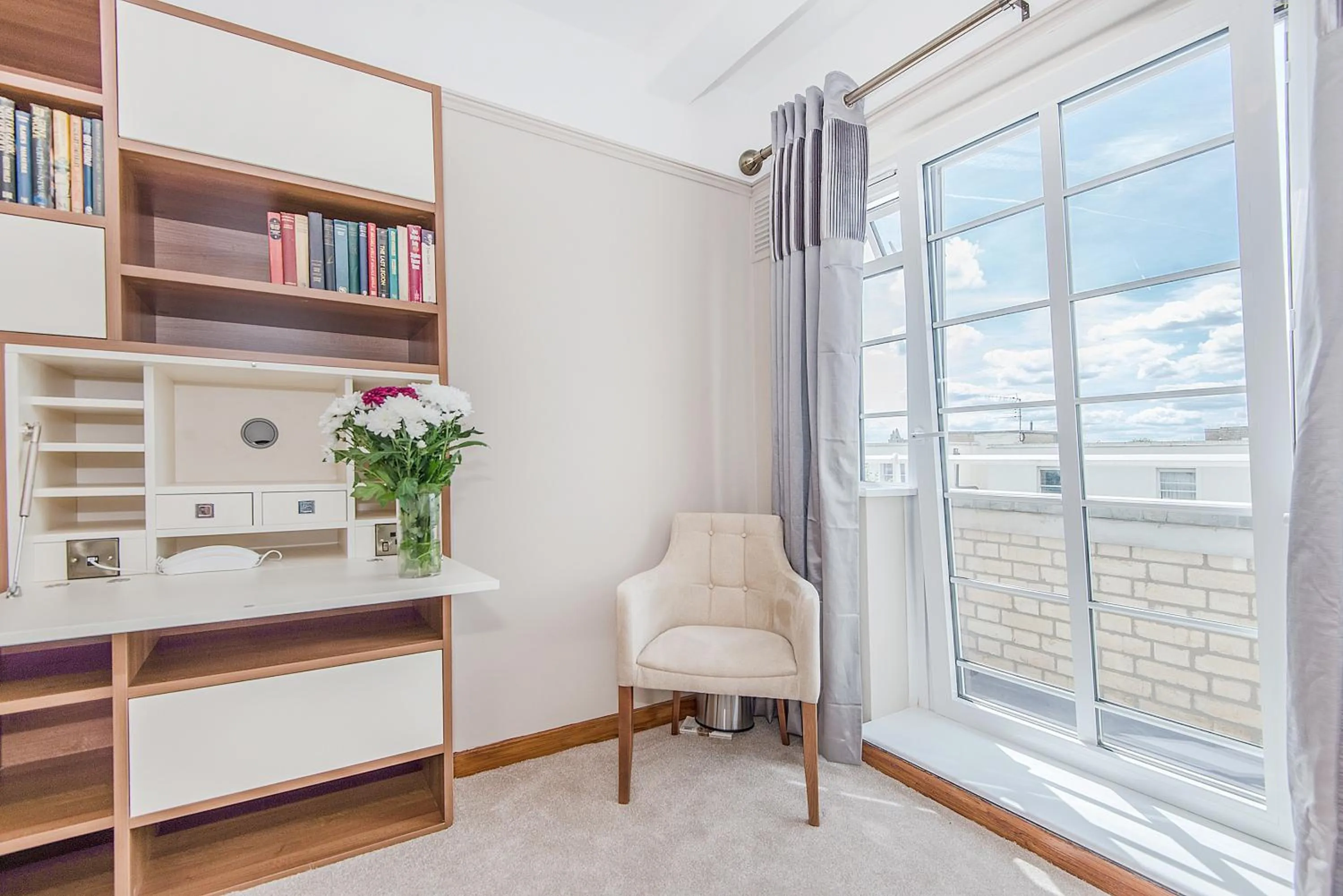 Seating area in Vincent House London Residence