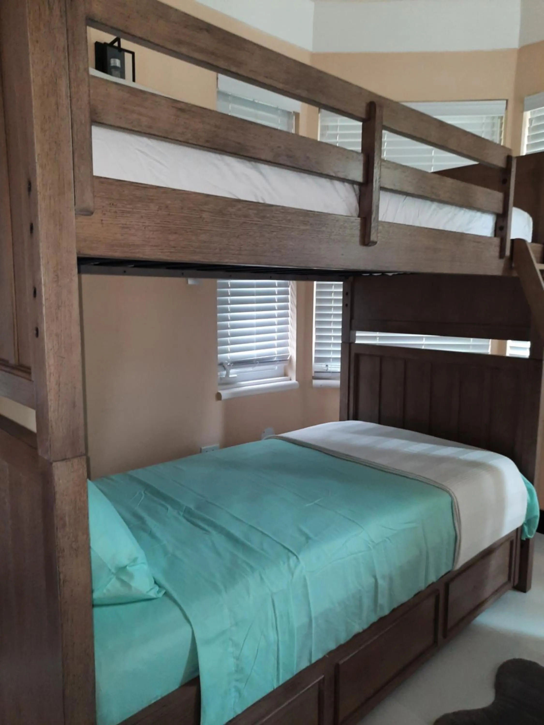 bunk bed, Bed in Deluxe SandCastles Condos