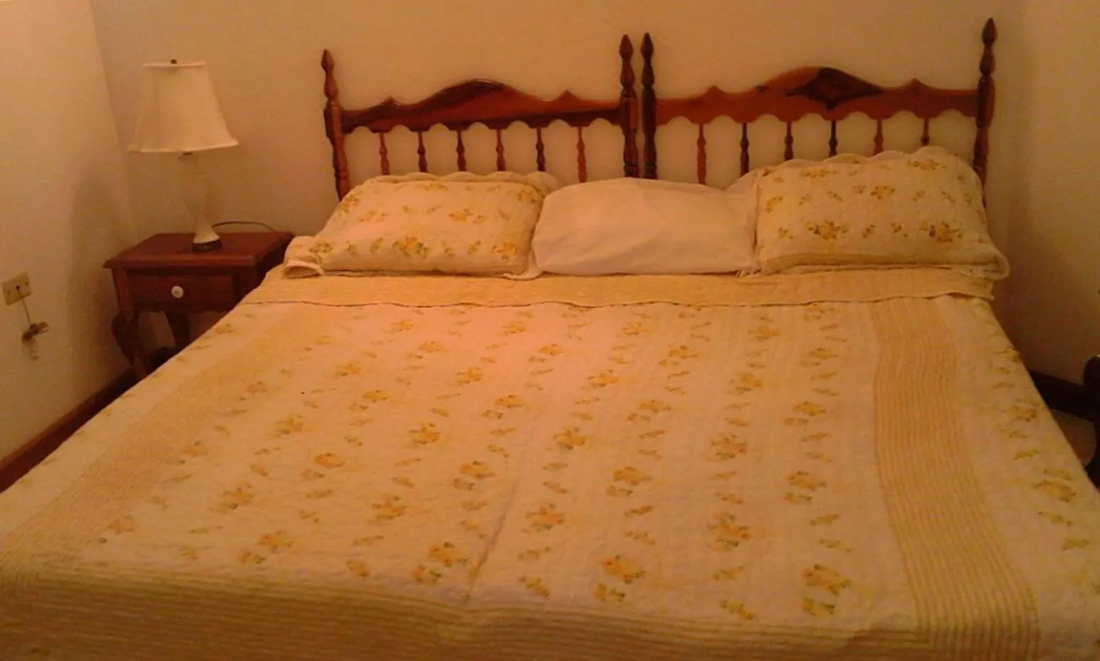 Bed in Deluxe SandCastles Condos