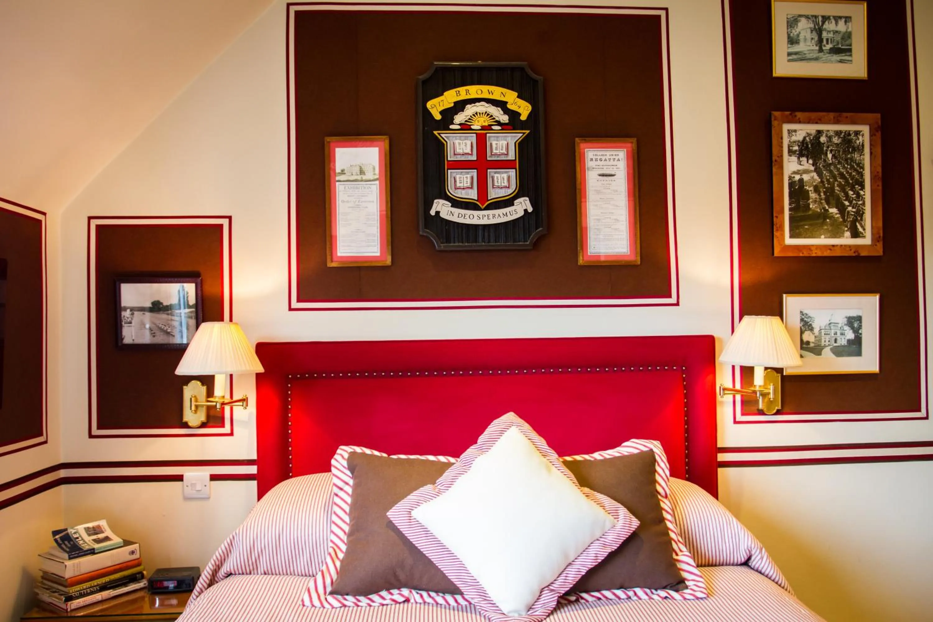 Bed in Leander Club