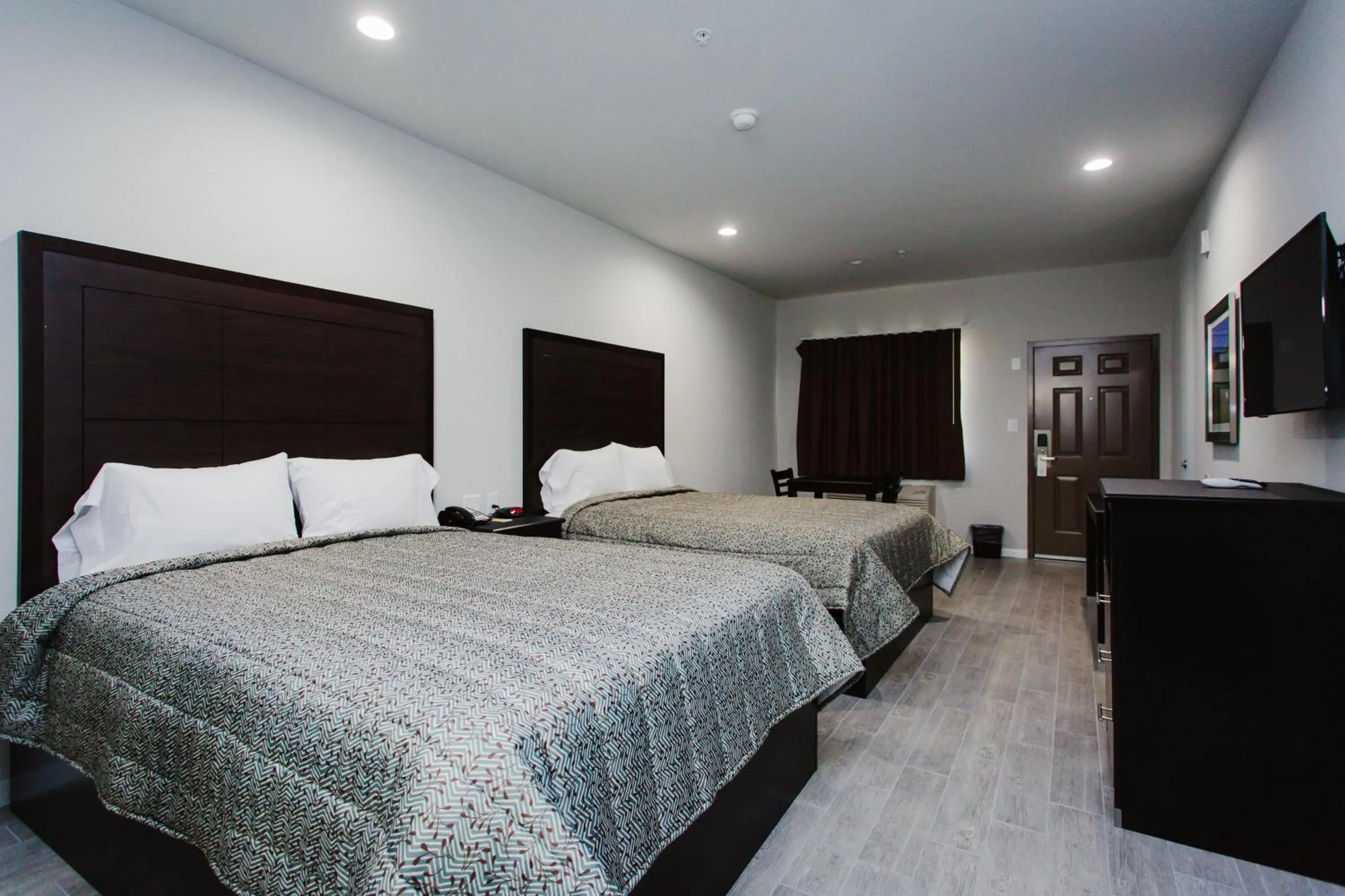 Photo of the whole room, Bed in Palace Inn-529