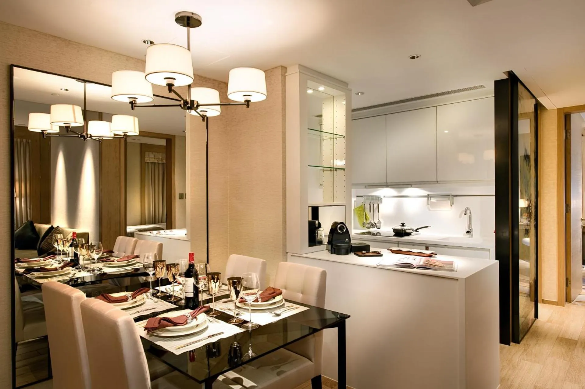 Kitchen or kitchenette in The HarbourView Place @ the ICC megalopolis