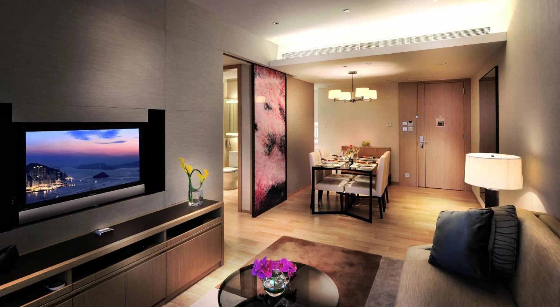 TV and multimedia in The HarbourView Place @ the ICC megalopolis