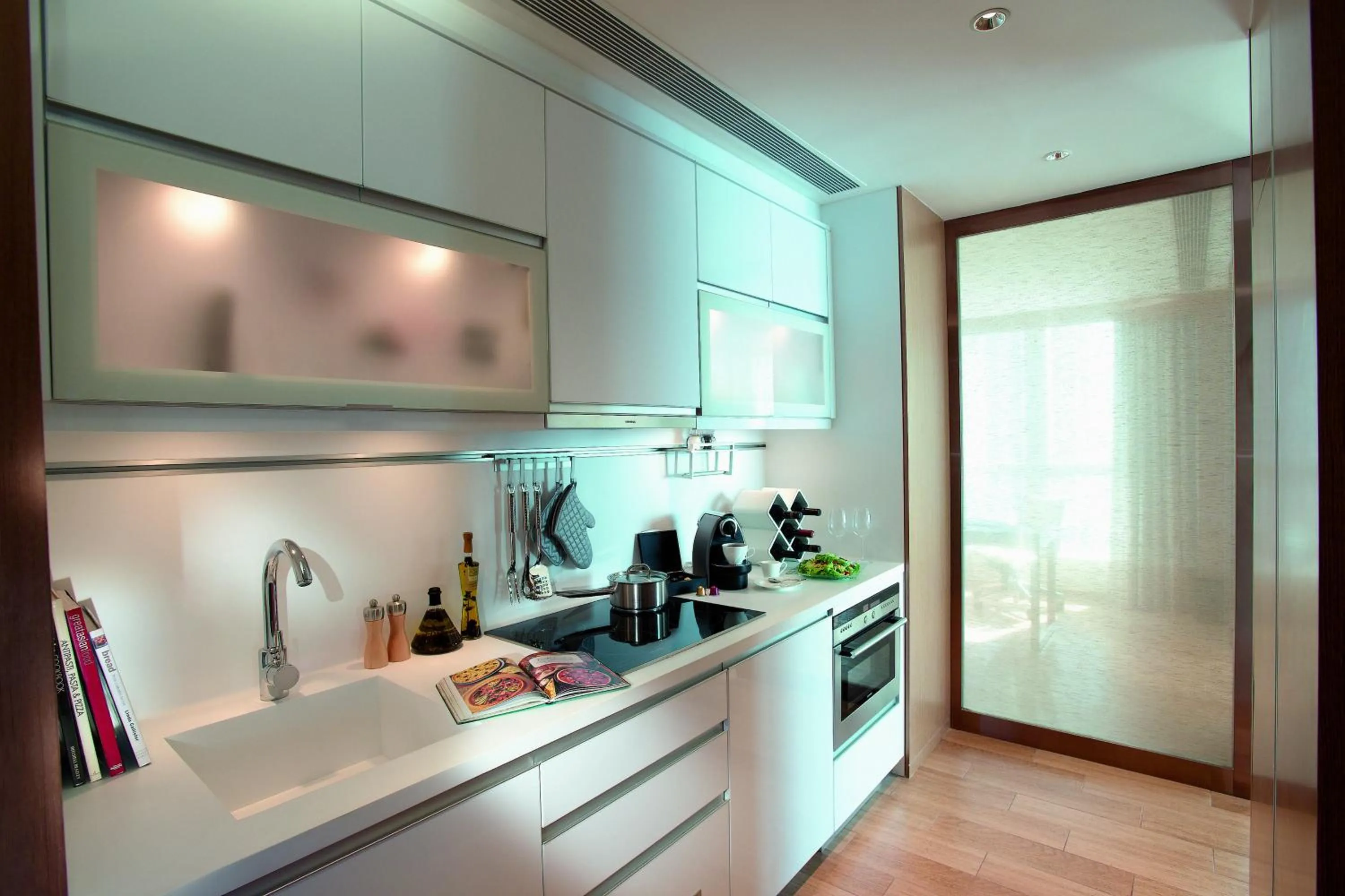 The HarbourView Place @ the ICC megalopolis