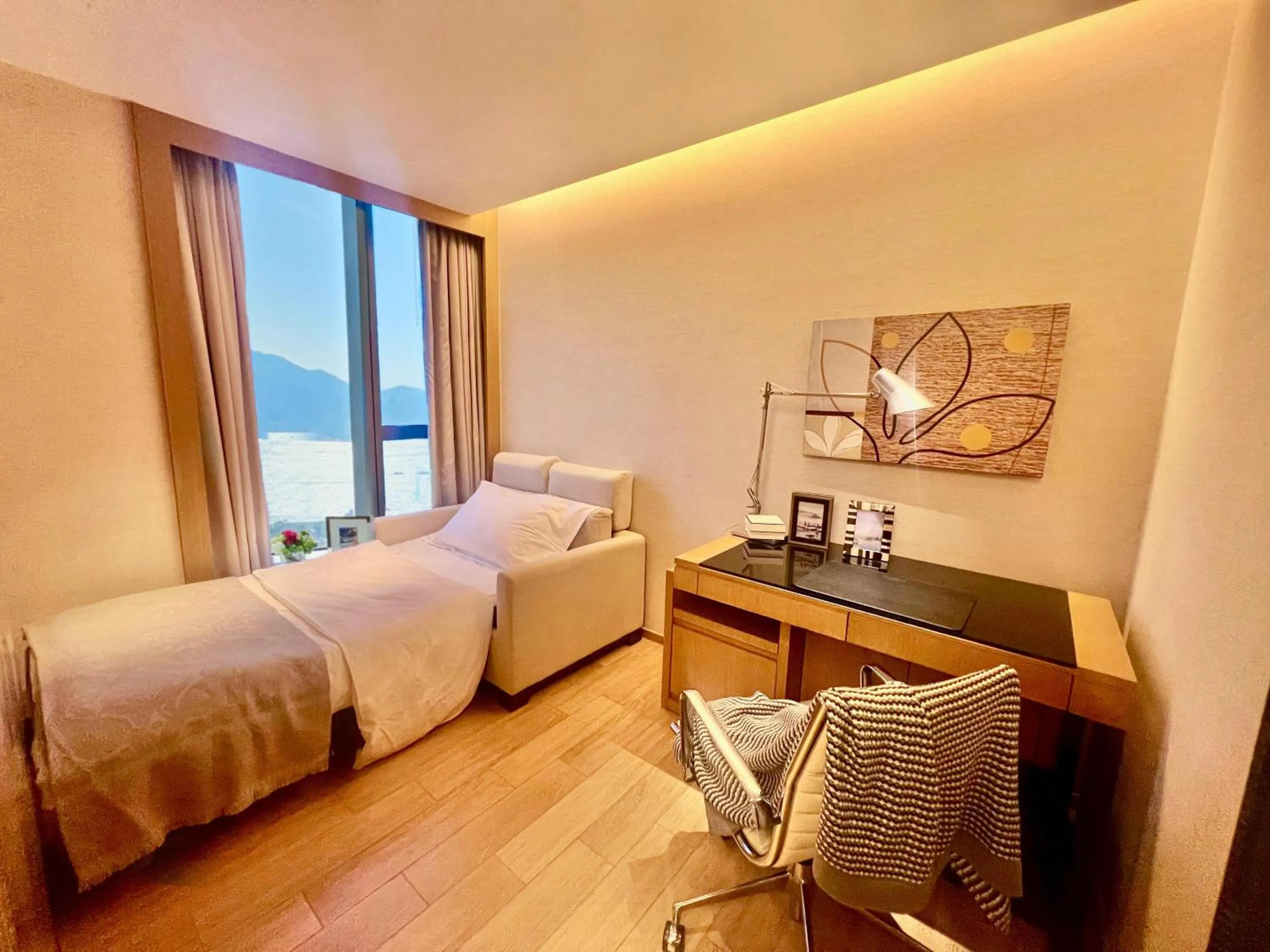 The HarbourView Place @ the ICC megalopolis