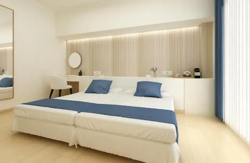 Standard Double Room in Hotel Rosamar Standard Double Room in Hotel Rosamar