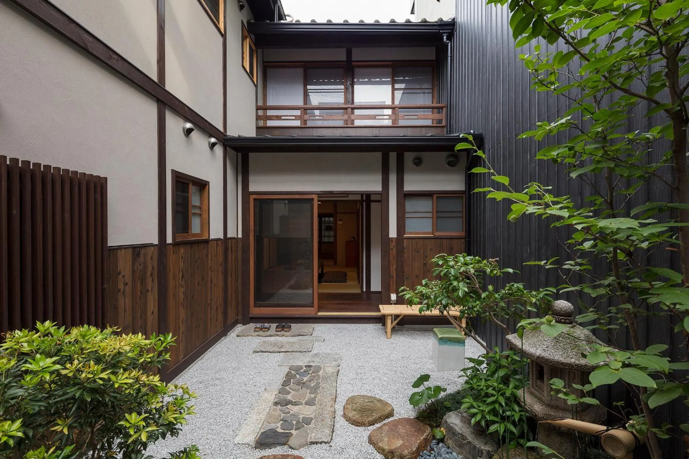 Garden in Garaku an Machiya House