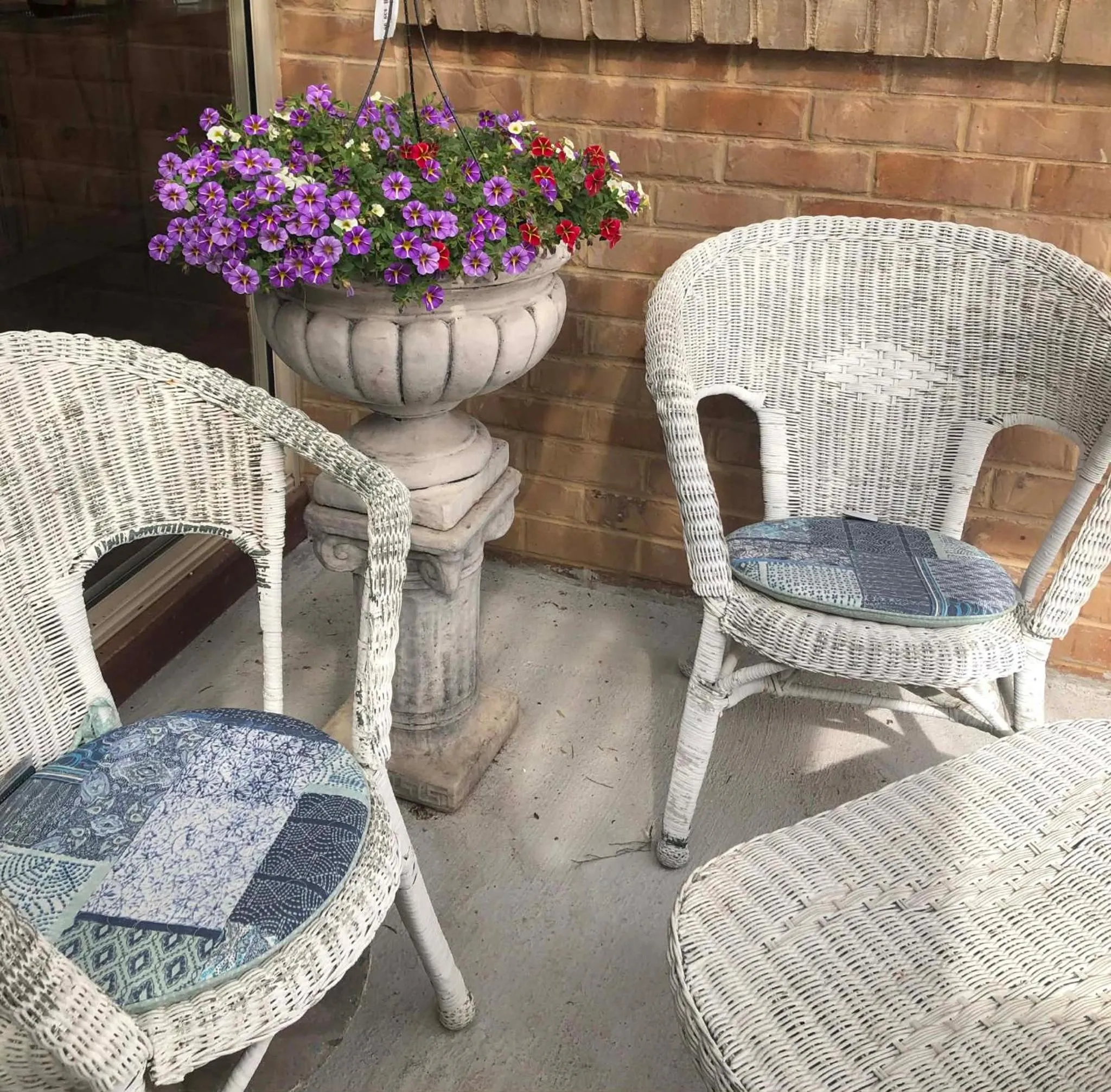 Seating area in La Bella Vita