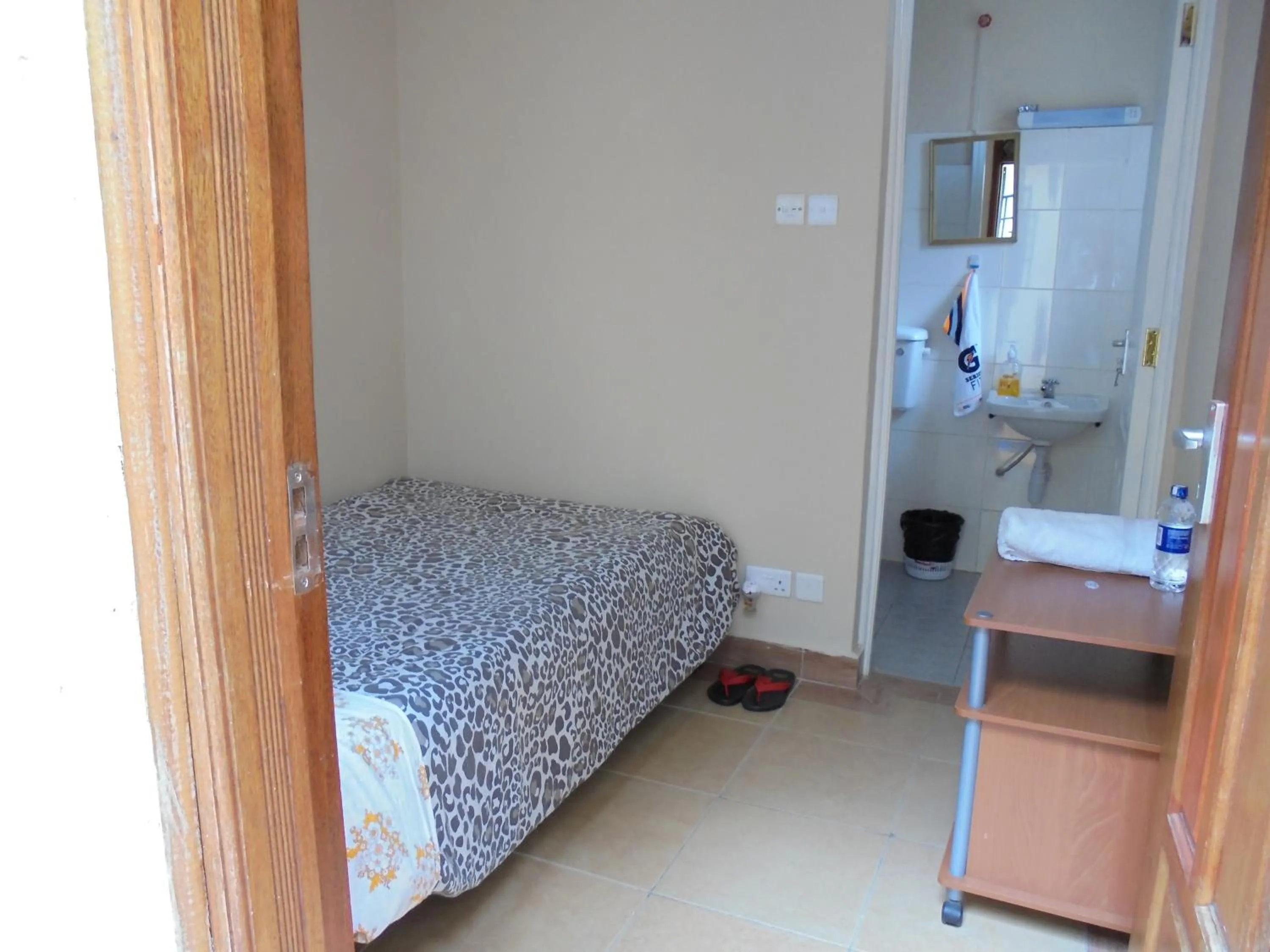 Bed in Nairobi Airport Apartments