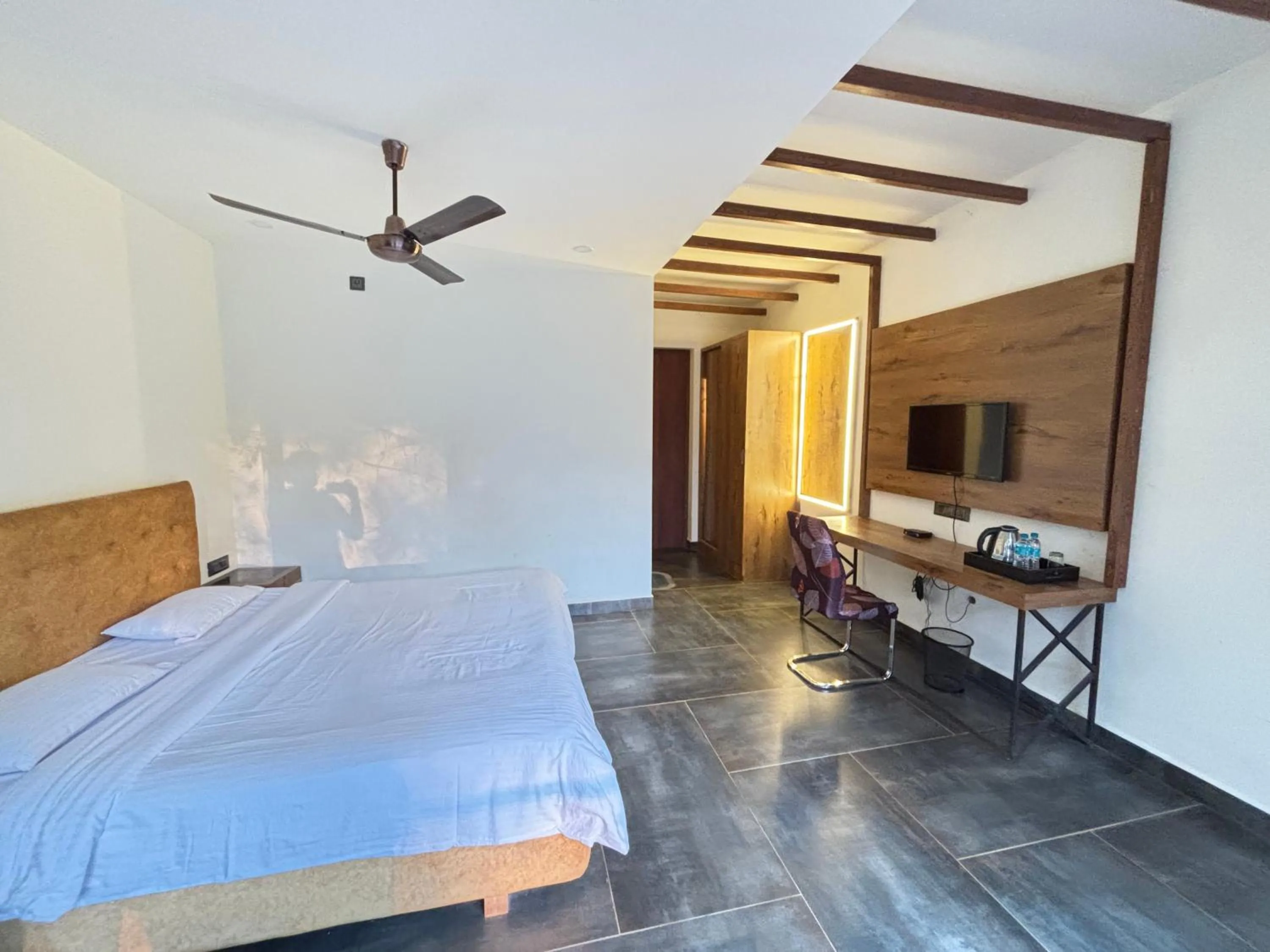 Bedroom, Bed in Zeenath Taj Gardens