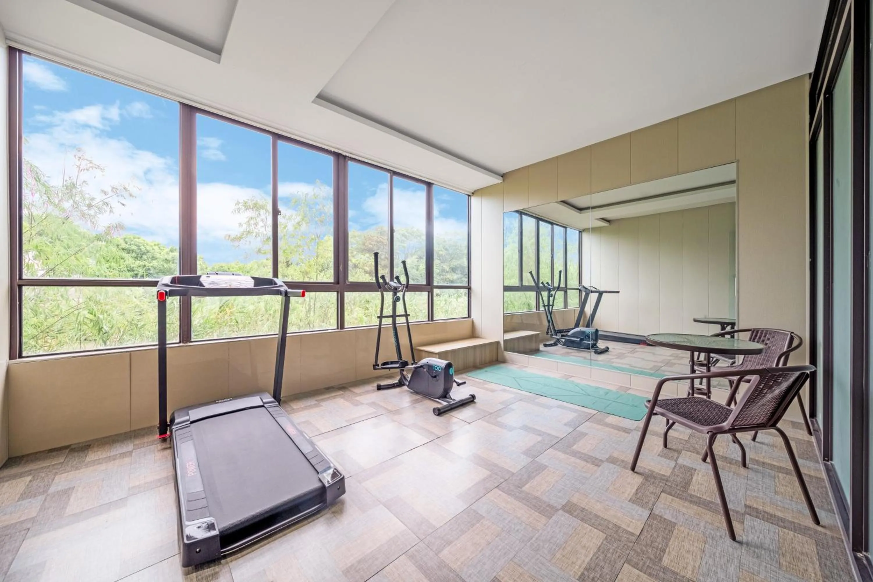 View (from property/room) in Bo Ai International Hotel Shanghai Pudong Airport Branch-Provide shuttle services to Pudong Airport and Disneyland