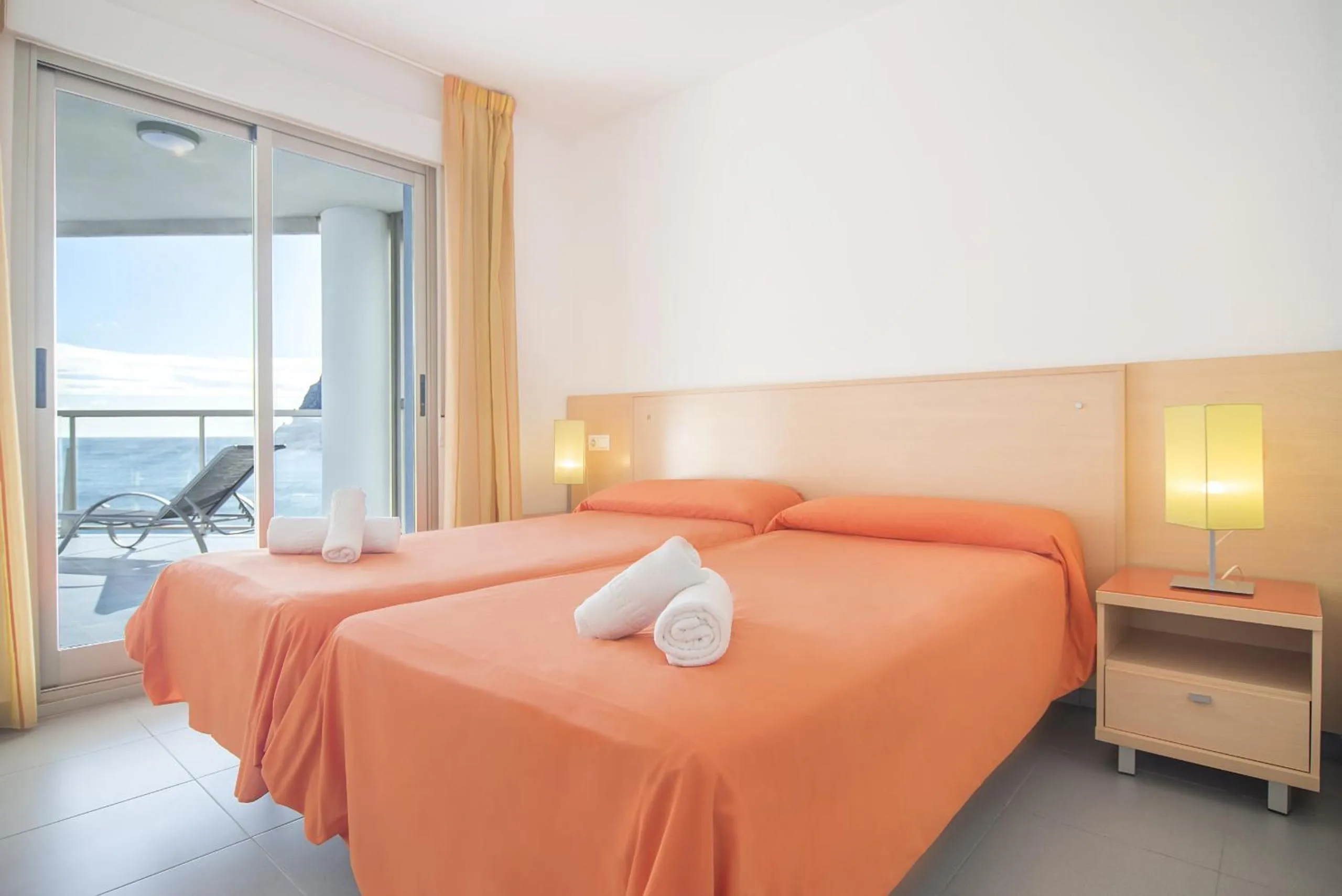 Bed in Apartamentos Hipocampos Calpe Rent Apart