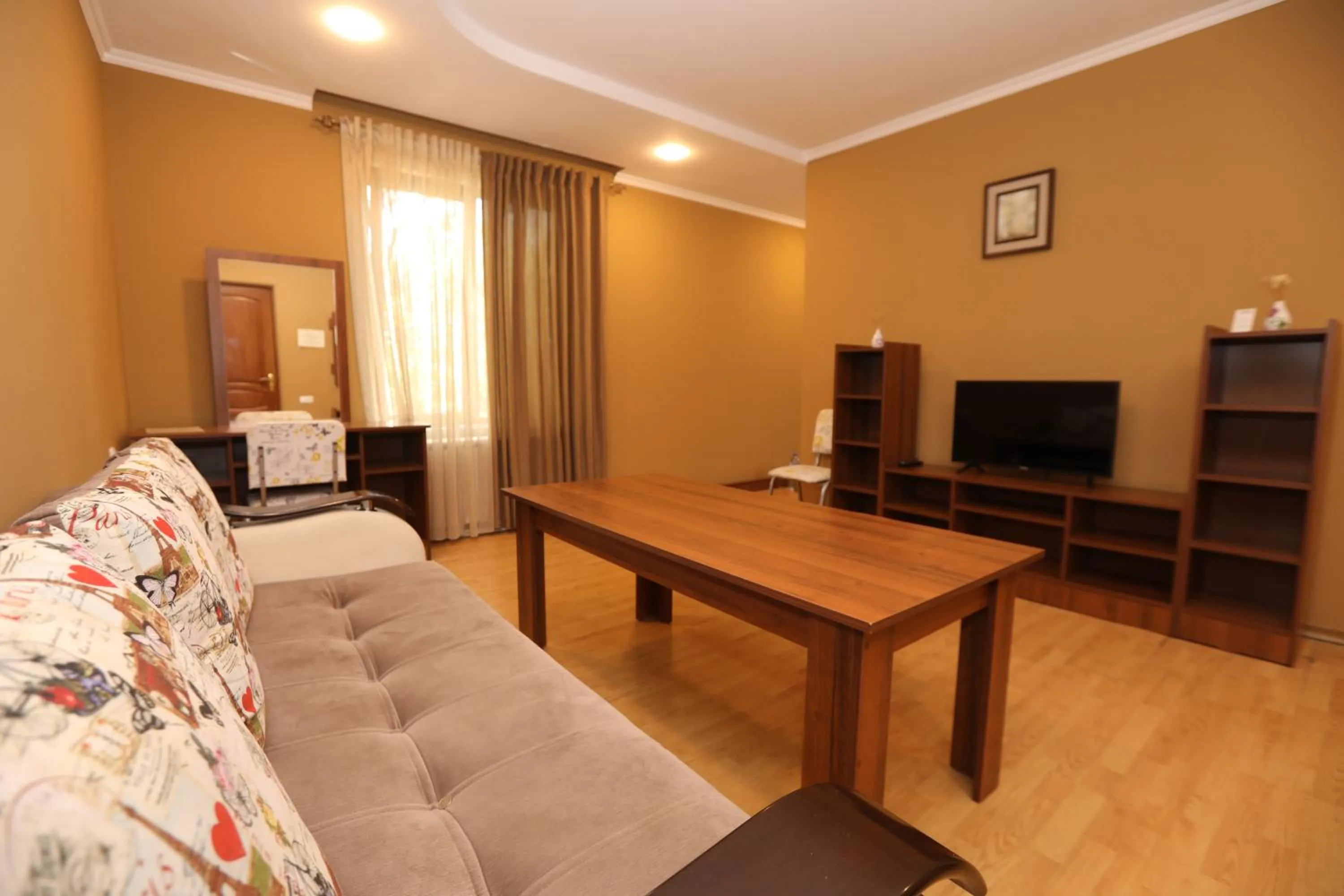 Photo of the whole room, Bed in Popock Baghramyan