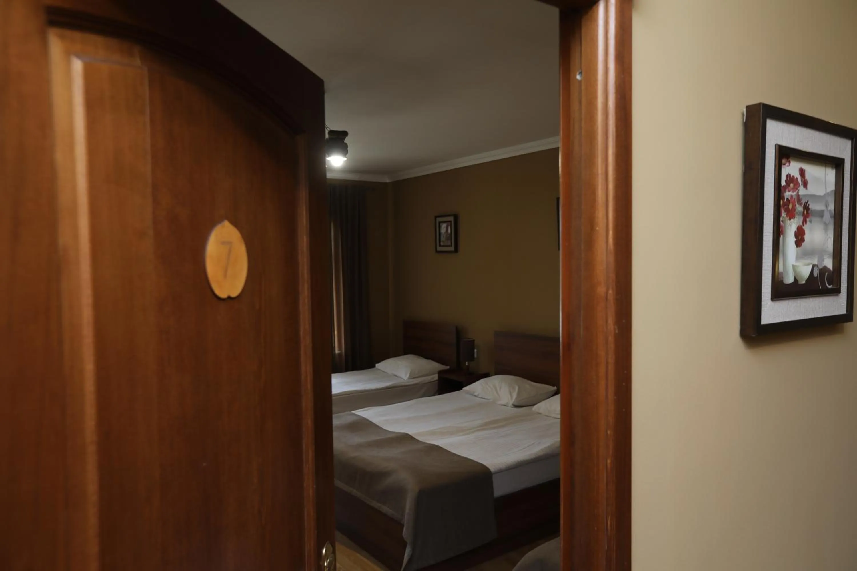 Photo of the whole room, Bed in Popock Baghramyan