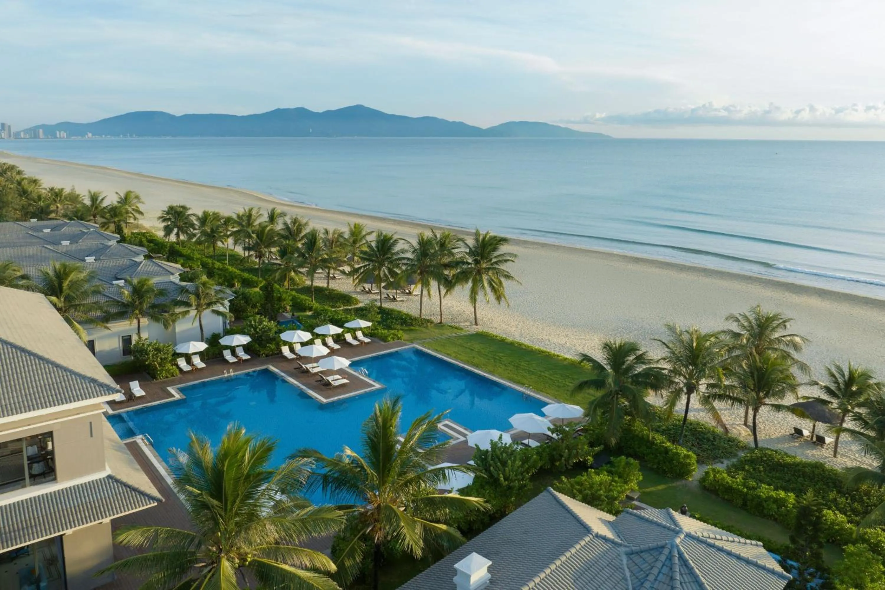 Swimming pool in Danang Marriott Resort & Spa, Non Nuoc Beach Villas