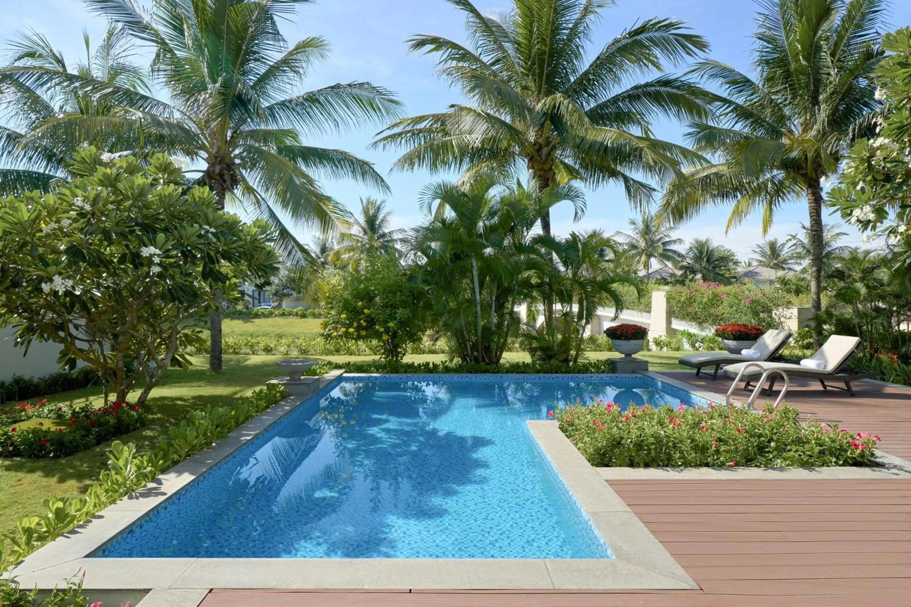 Swimming pool in Danang Marriott Resort & Spa, Non Nuoc Beach Villas